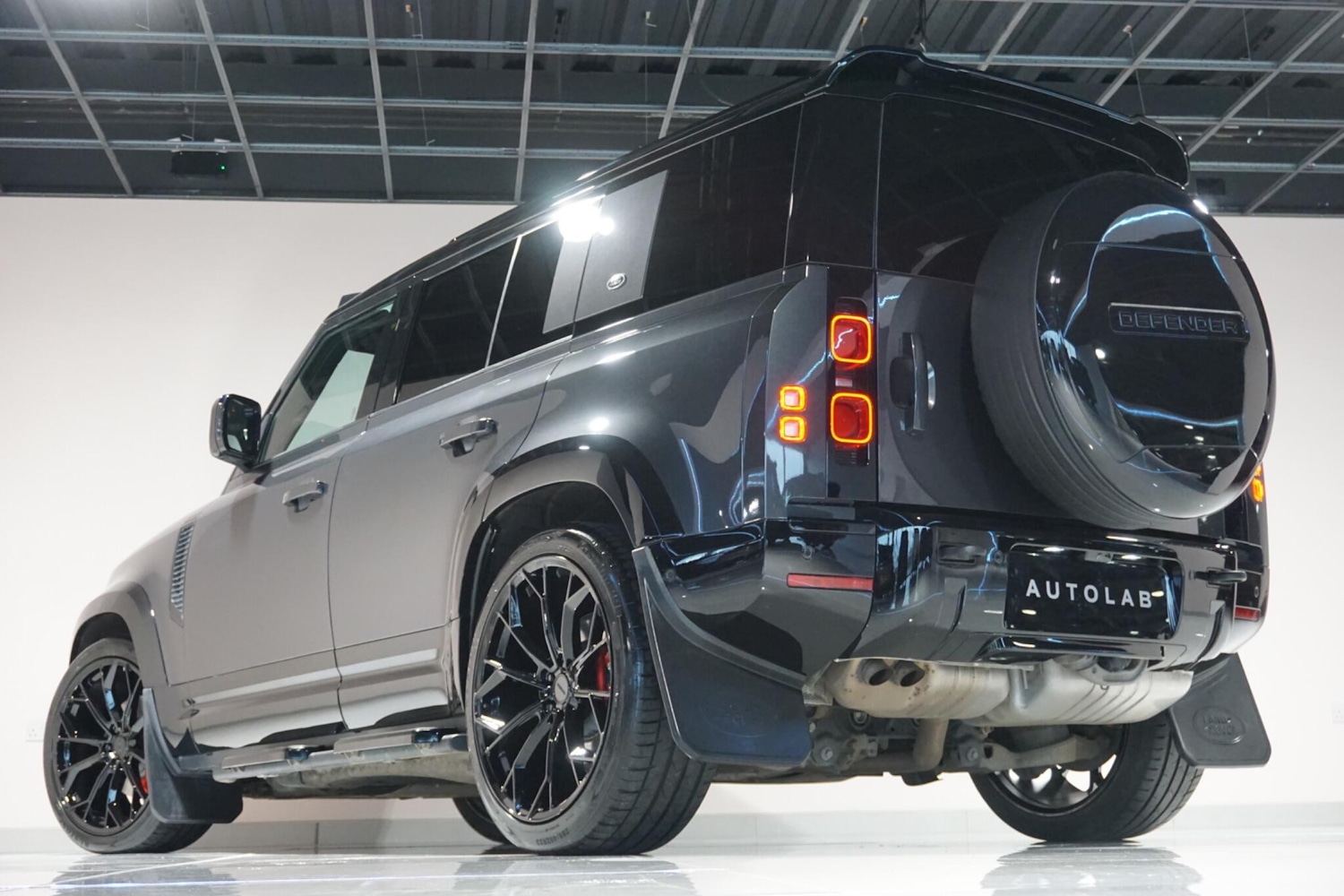 Used Land Rover Defender 110 2022 for sale - 76965485: Photo 38