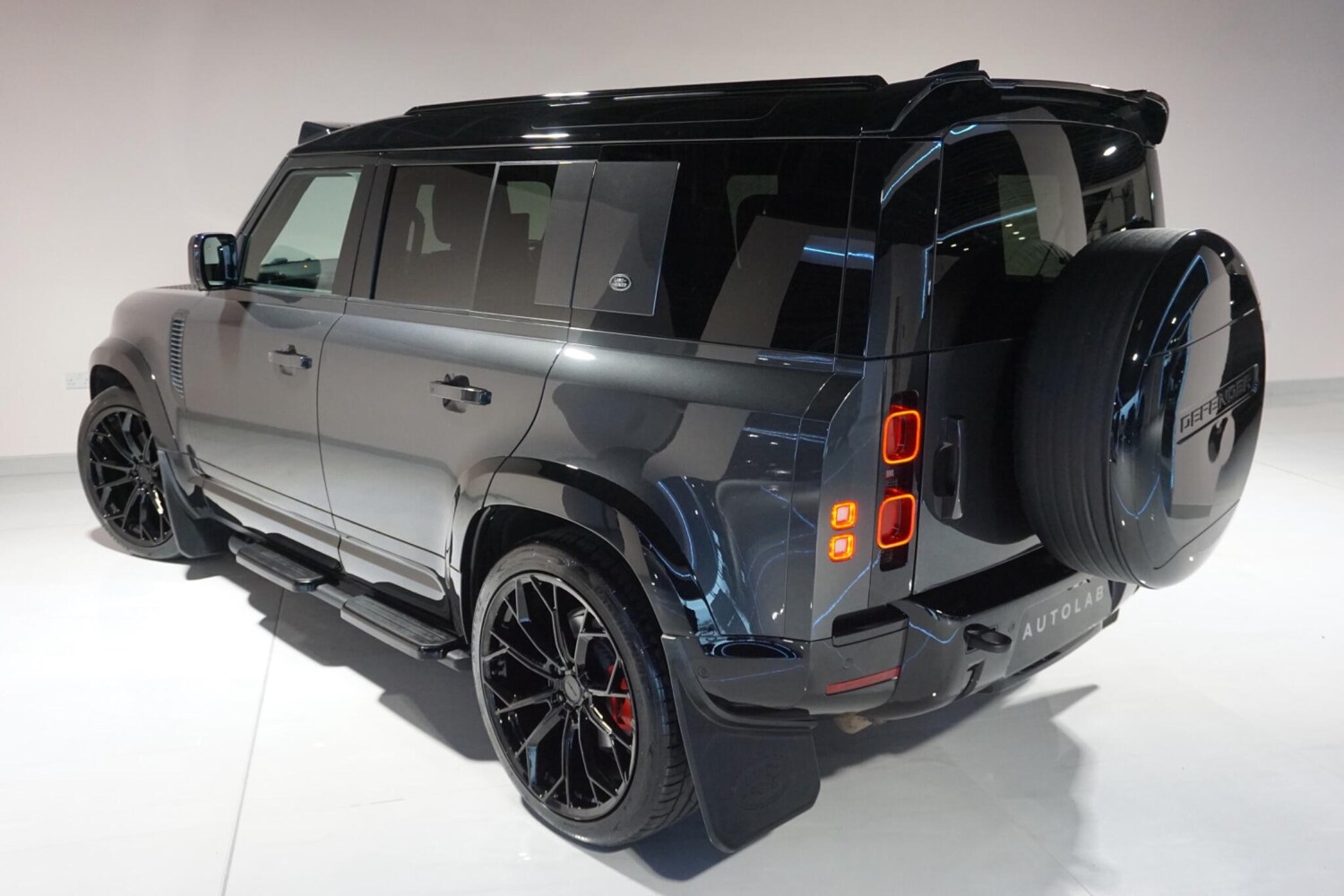 Used Land Rover Defender 110 2022 for sale - 76965485: Photo 40