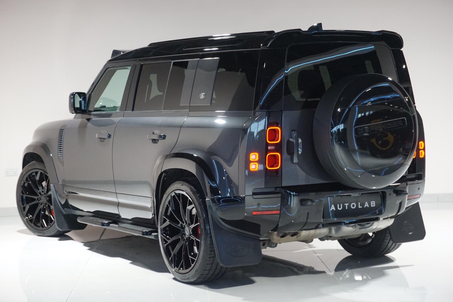 Used Land Rover Defender 110 2022 for sale - 76965485: Photo 42