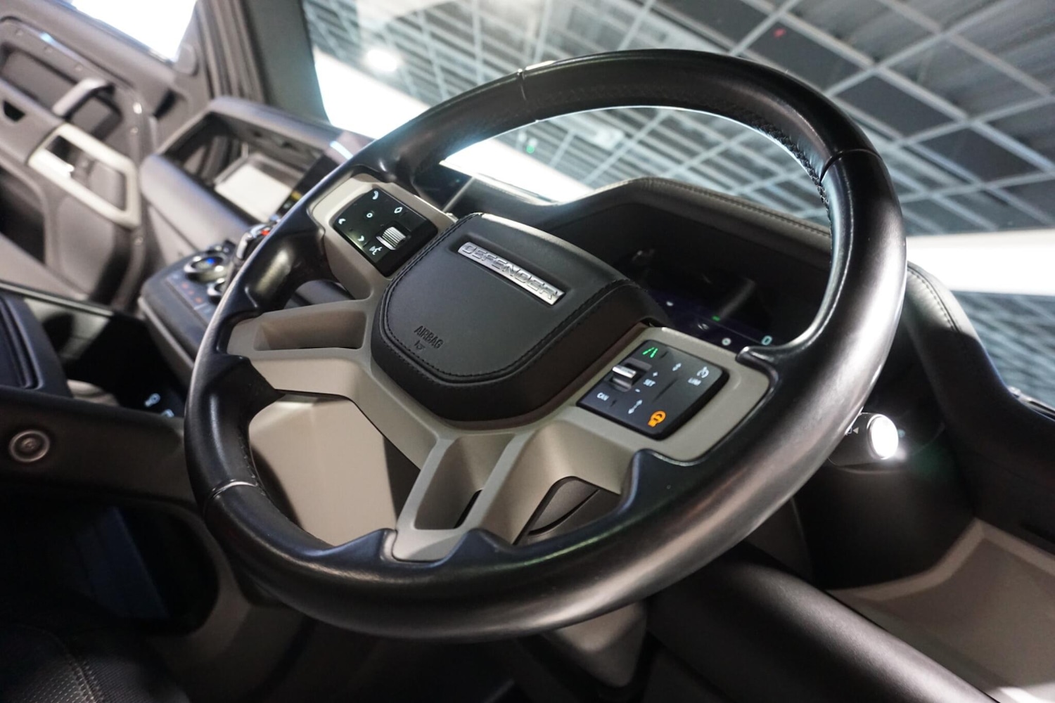 Used Land Rover Defender 110 2022 for sale - 76965485: Photo 61