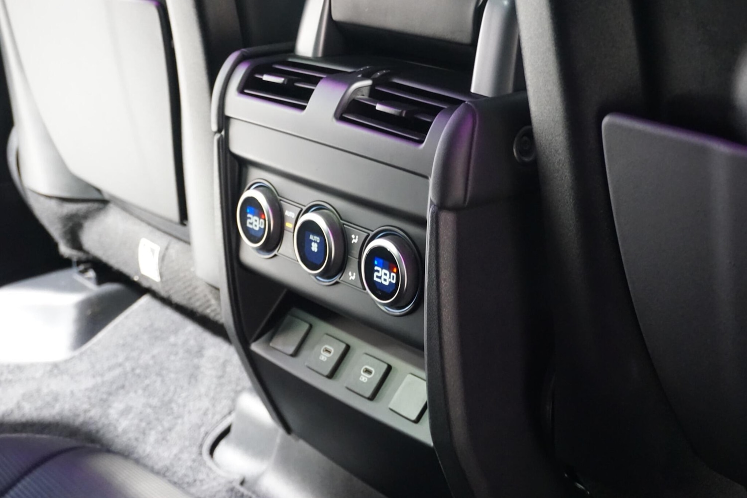 Used Land Rover Defender 110 2022 for sale - 76965485: Photo 68