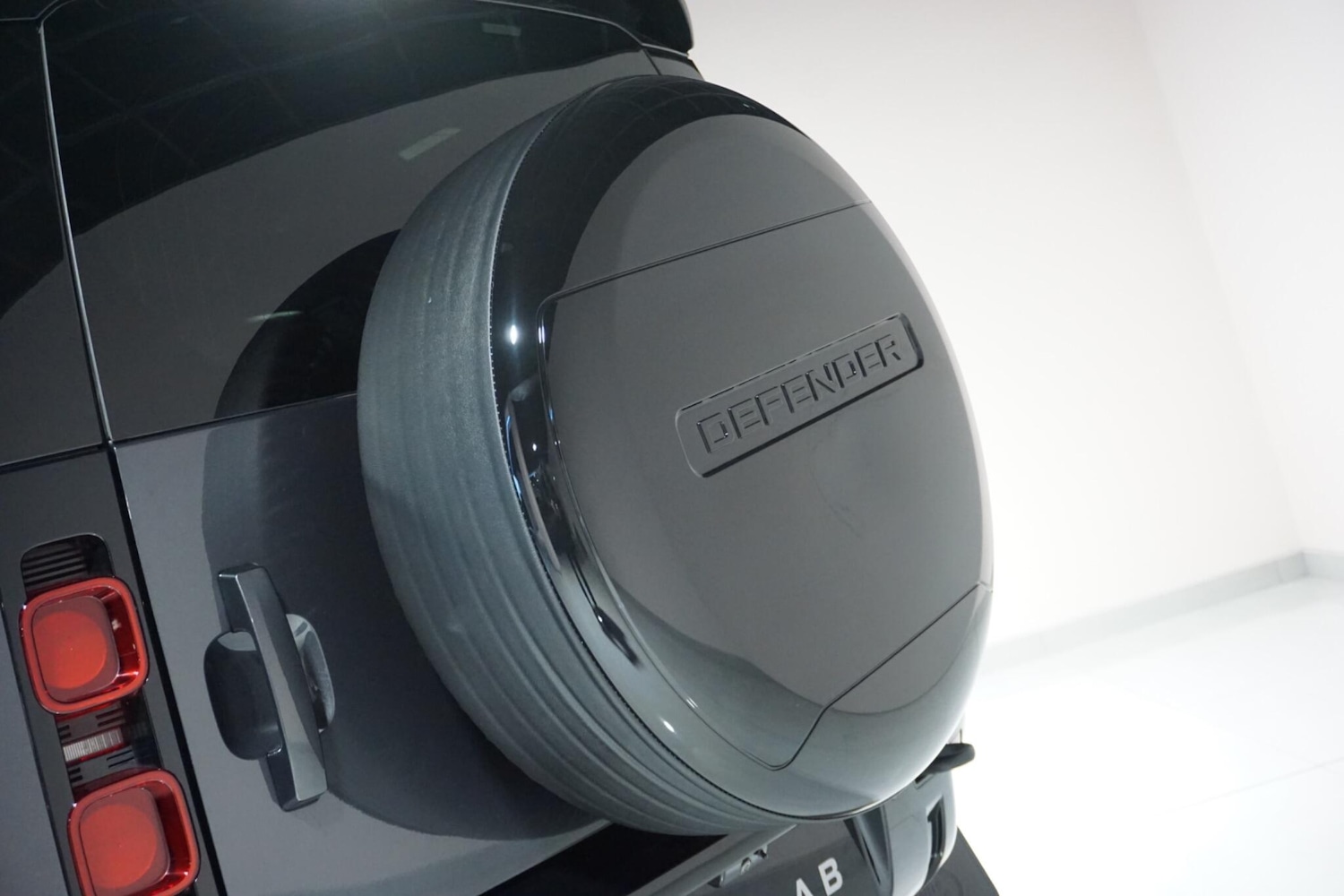 Used Land Rover Defender 110 2022 for sale - 76965485: Photo 76