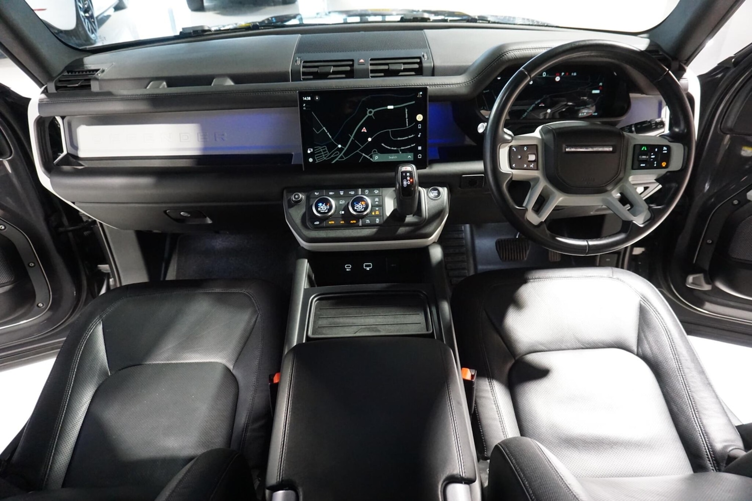 Used Land Rover Defender 110 2022 for sale - 76965485: Photo 9