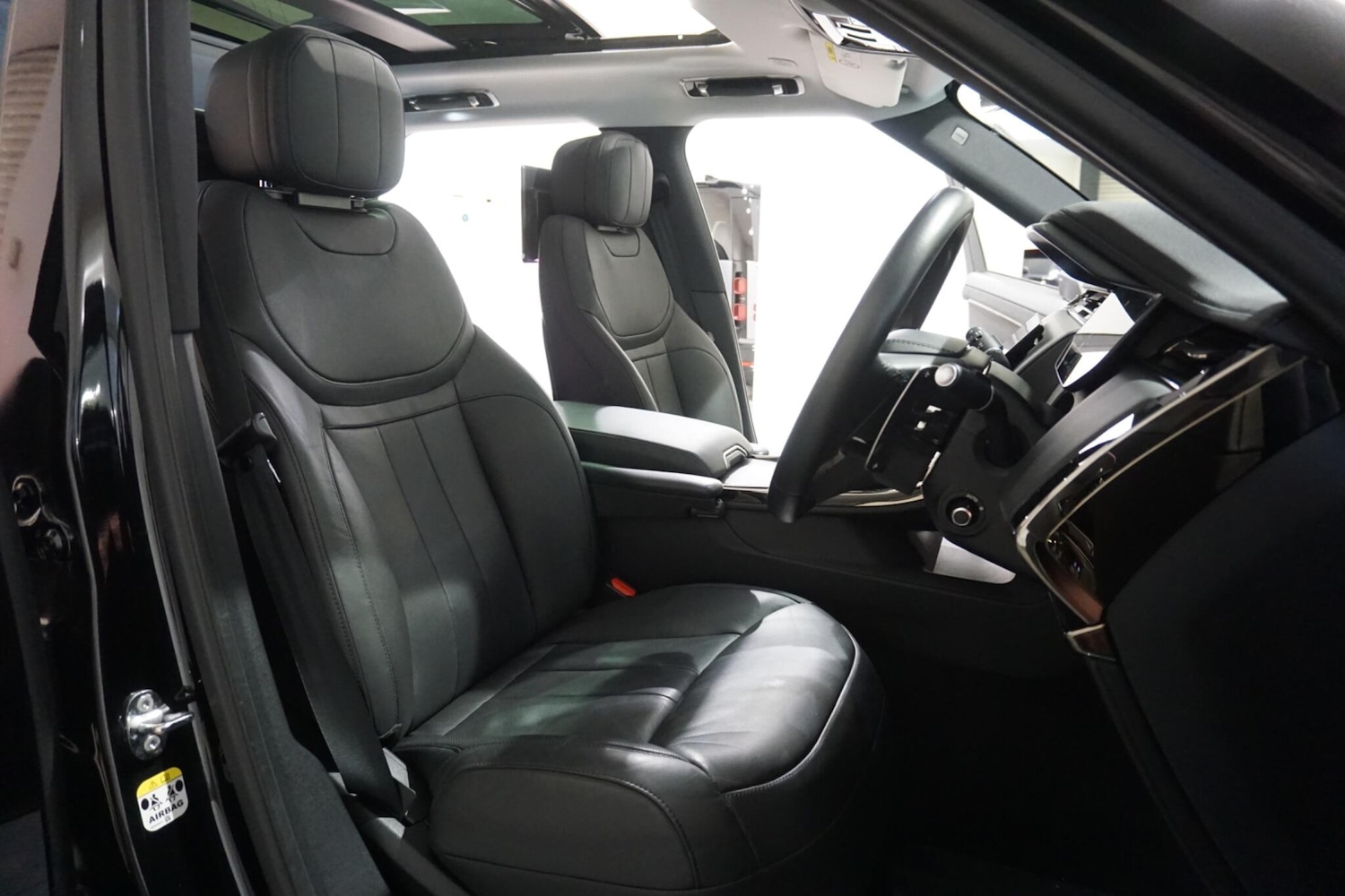 Used Land Rover Range Rover Sport 2024 for sale - 76152443: Photo 10