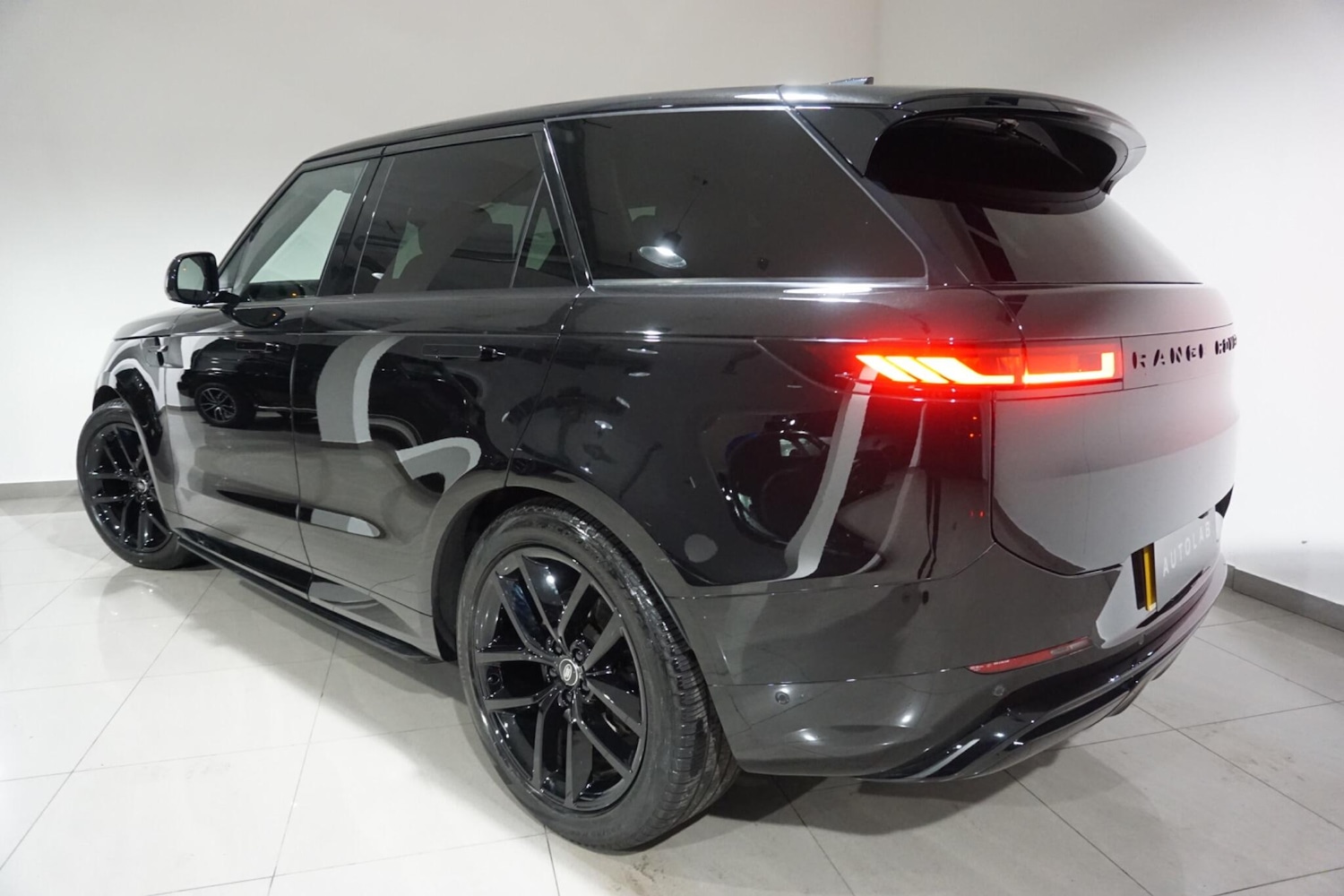 Used Land Rover Range Rover Sport 2024 for sale - 76152443: Photo 23