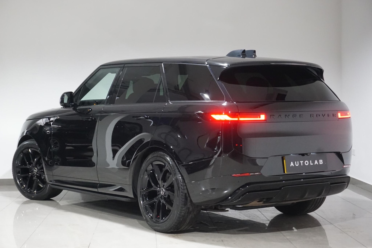 Used Land Rover Range Rover Sport 2024 for sale - 76152443: Photo 34