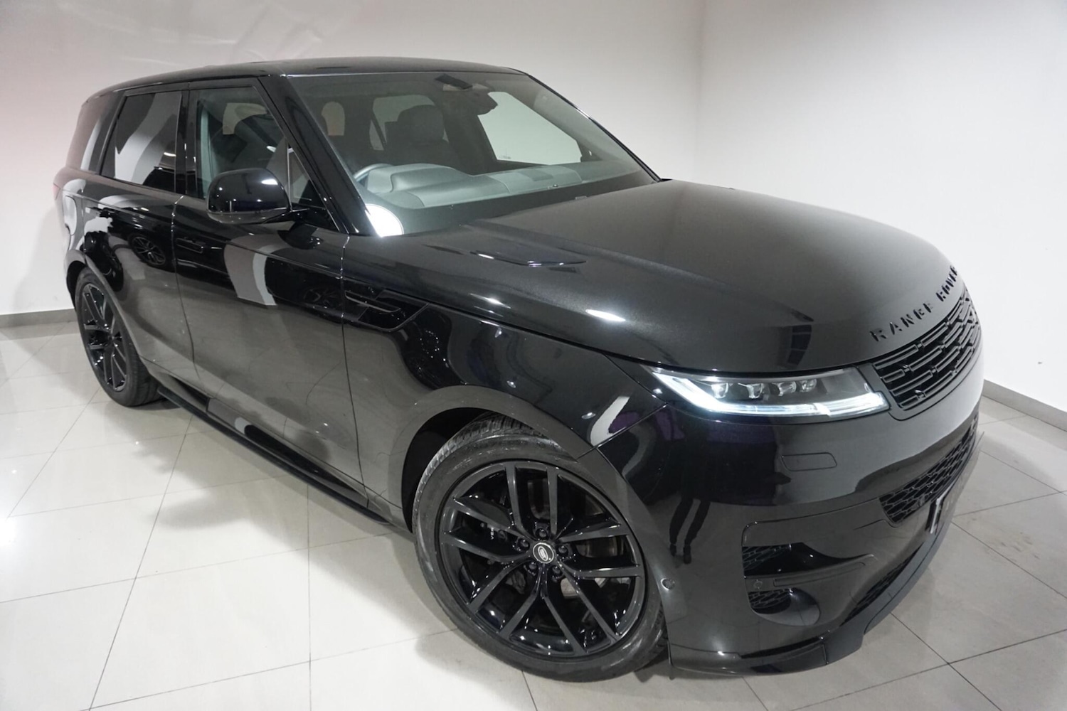 Used Land Rover Range Rover Sport 2024 for sale - 76152443: Photo 35