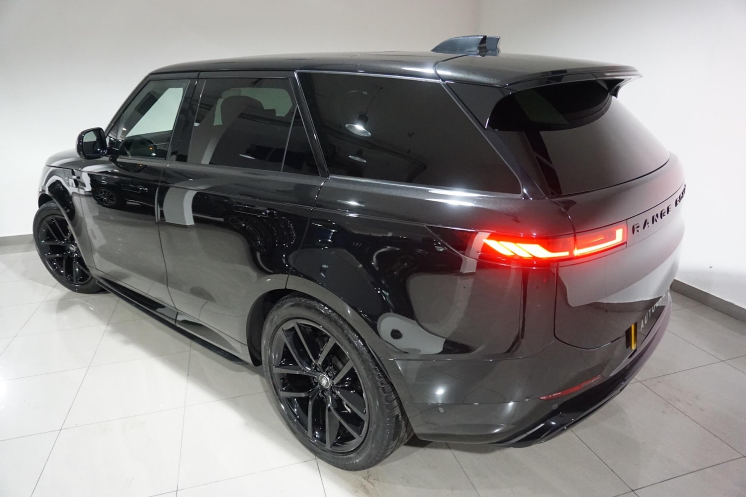 Used Land Rover Range Rover Sport 2024 for sale - 76152443: Photo 36