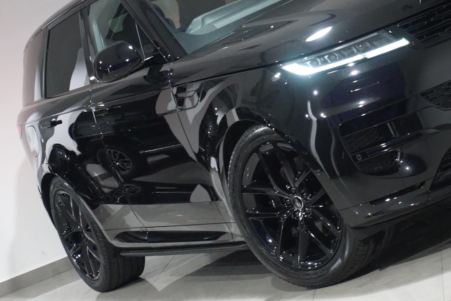 Used Land Rover Range Rover Sport 2024 for sale - 76152443: Photo 39