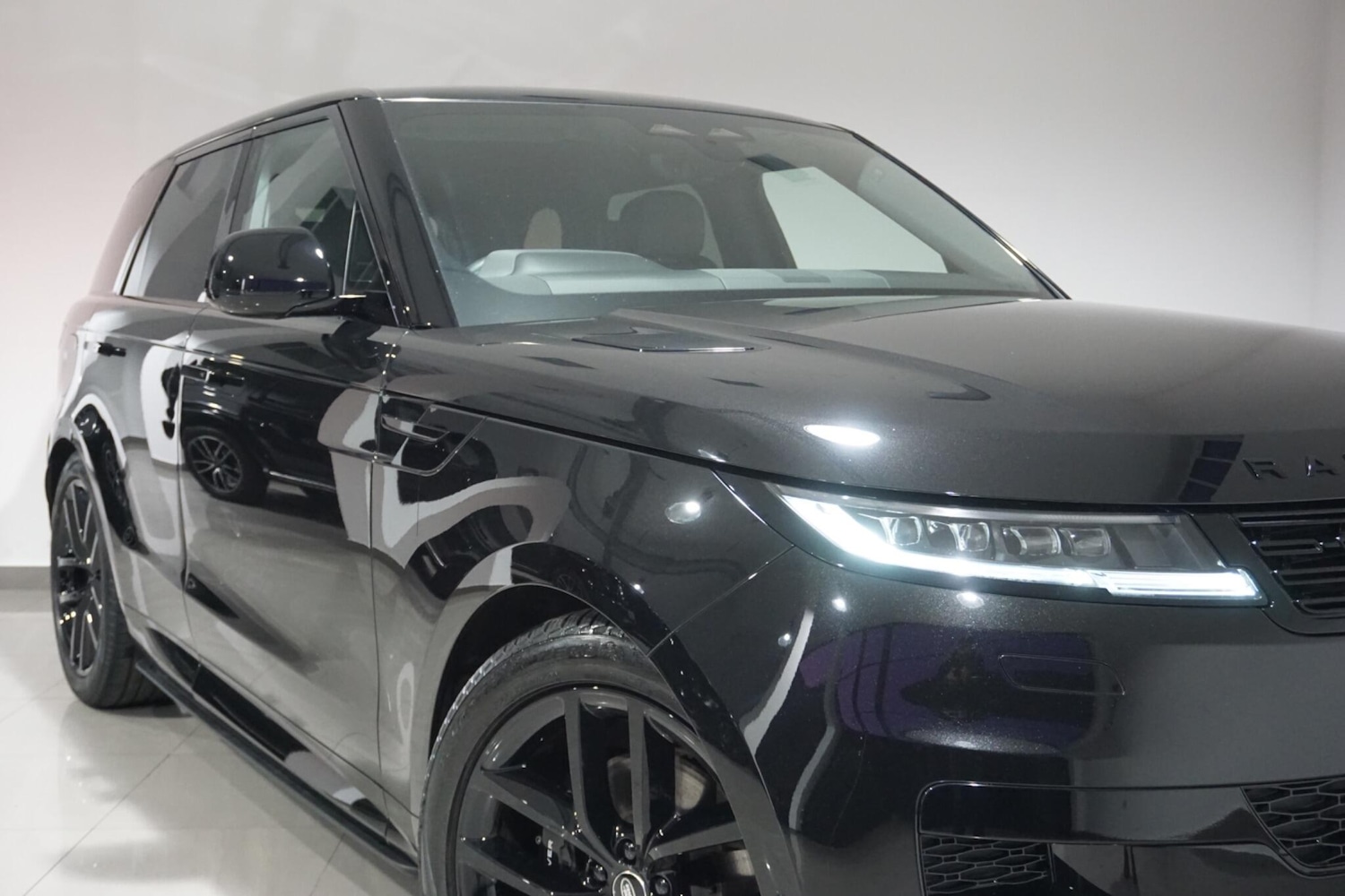 Used Land Rover Range Rover Sport 2024 for sale - 76152443: Photo 47
