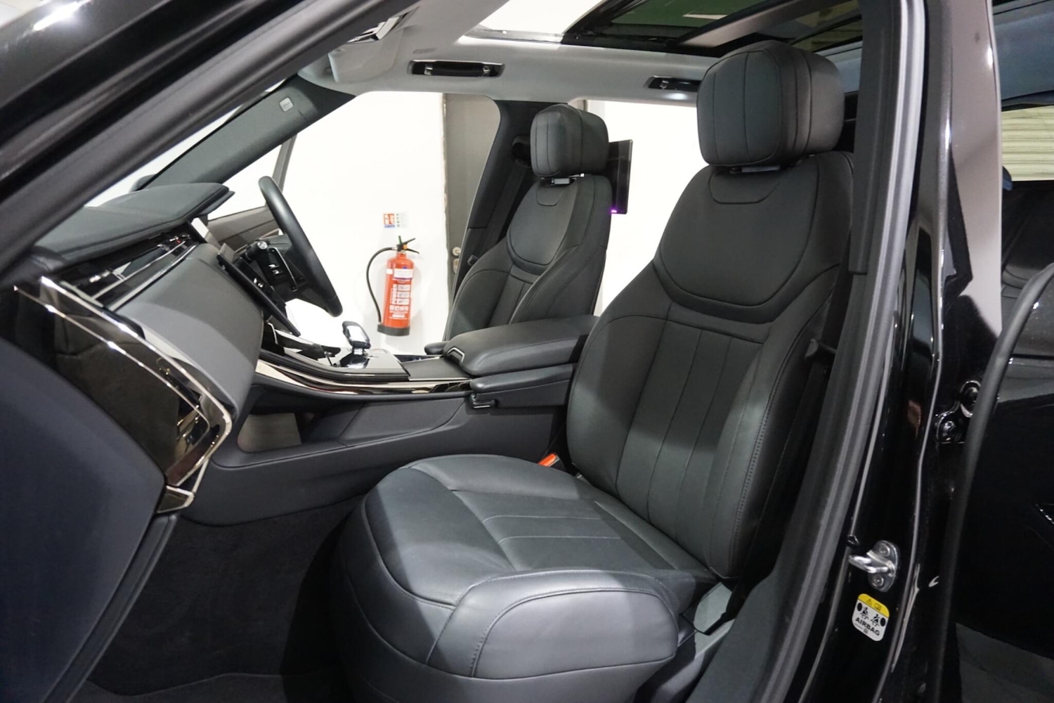 Used Land Rover Range Rover Sport 2024 for sale - 76152443: Photo 50