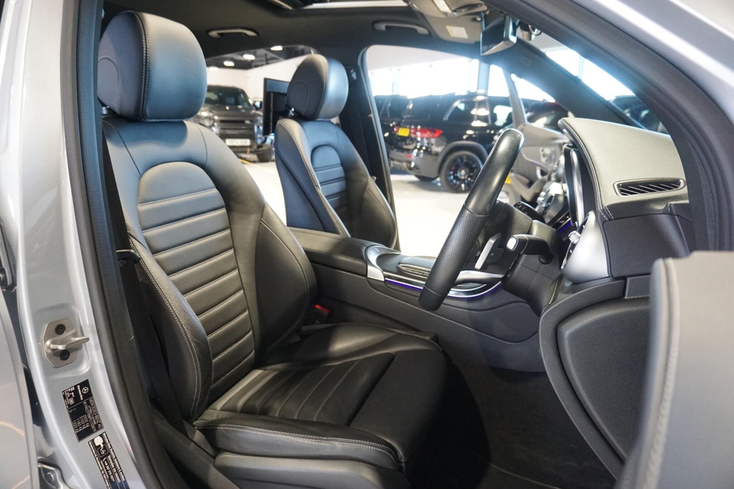 Used Mercedes-Benz GLC 2023 for sale - 77940402: Photo 13