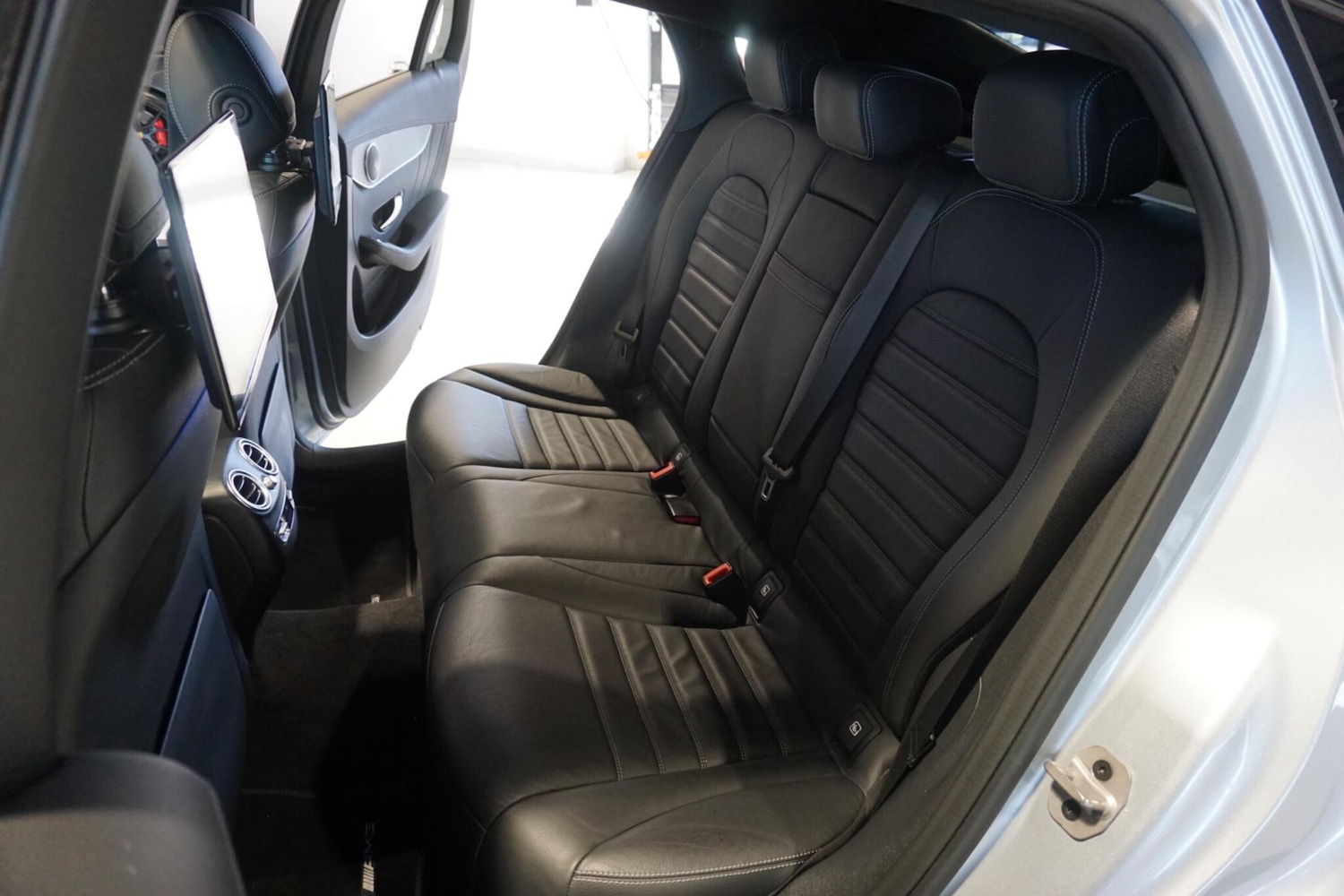 Used Mercedes-Benz GLC 2023 for sale - 77940402: Photo 15