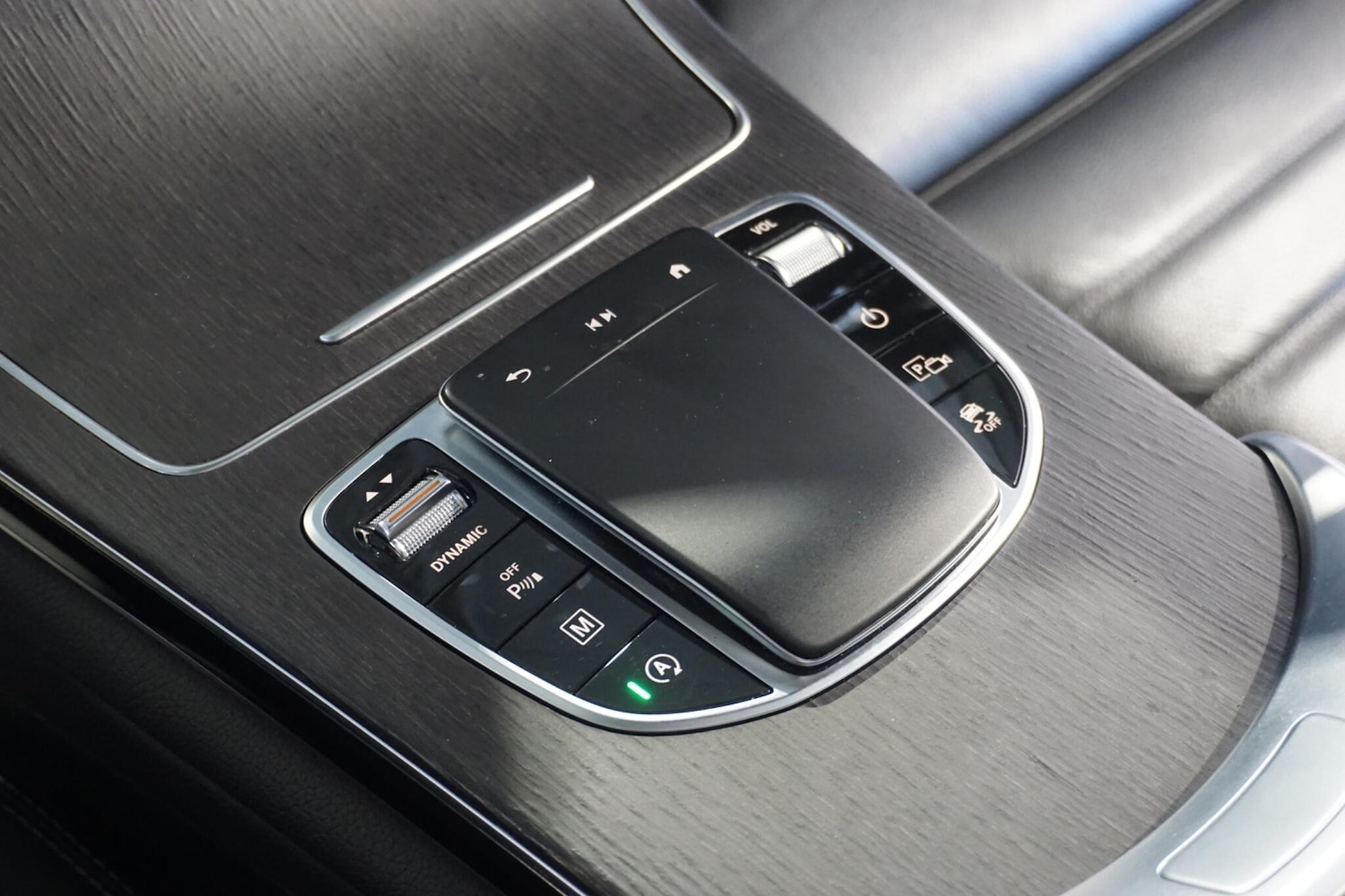 Used Mercedes-Benz GLC 2023 for sale - 77940402: Photo 67