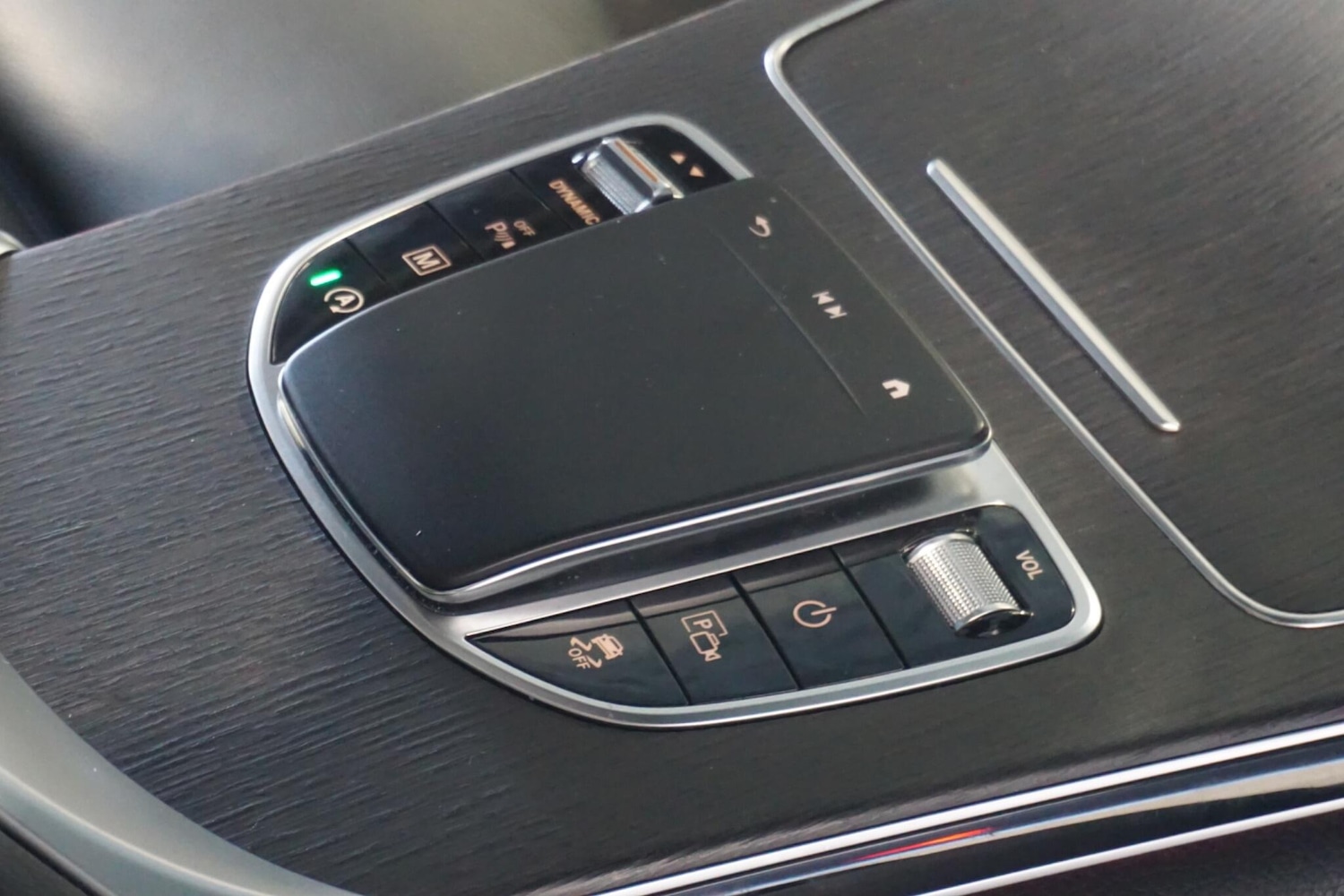 Used Mercedes-Benz GLC 2023 for sale - 77940402: Photo 68