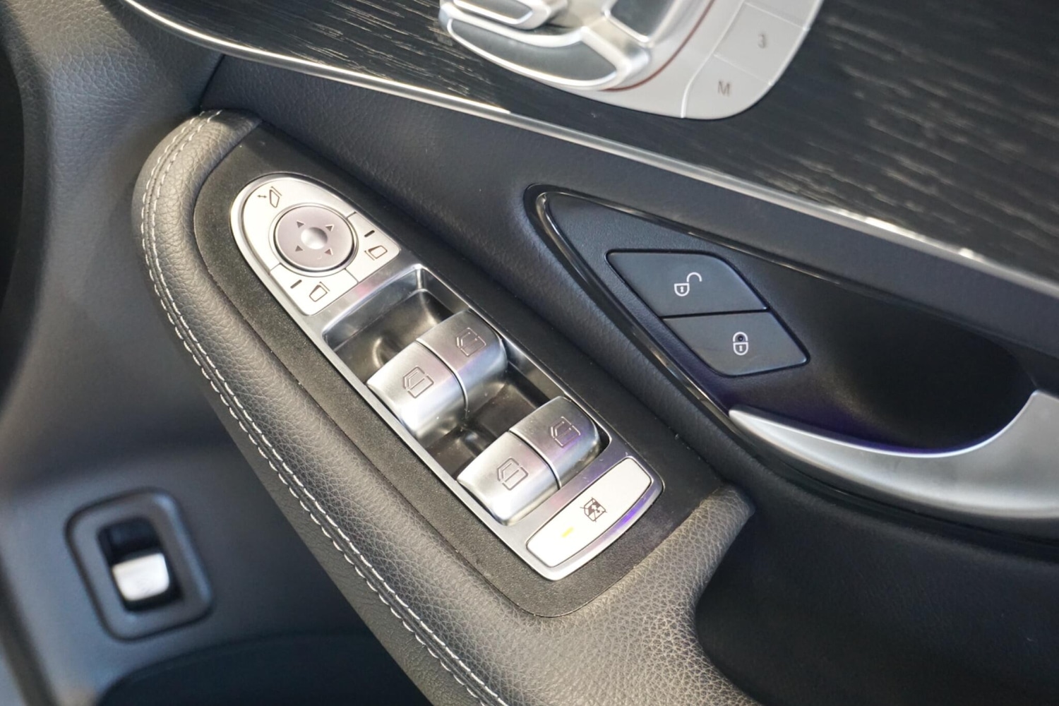 Used Mercedes-Benz GLC 2023 for sale - 77940402: Photo 69