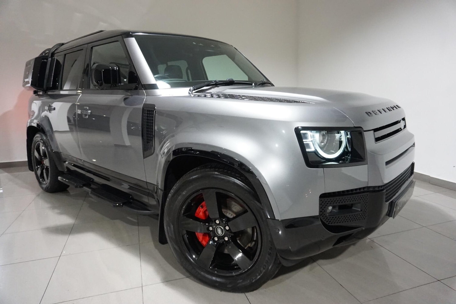 Used Land Rover Defender 2024 for sale - 76989411: Photo 24