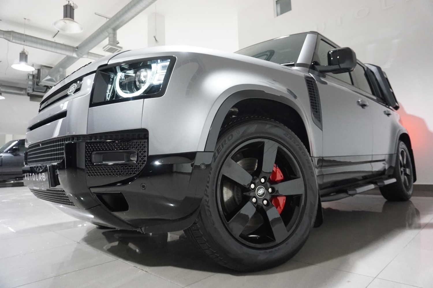 Used Land Rover Defender 2024 for sale - 76989411: Photo 32