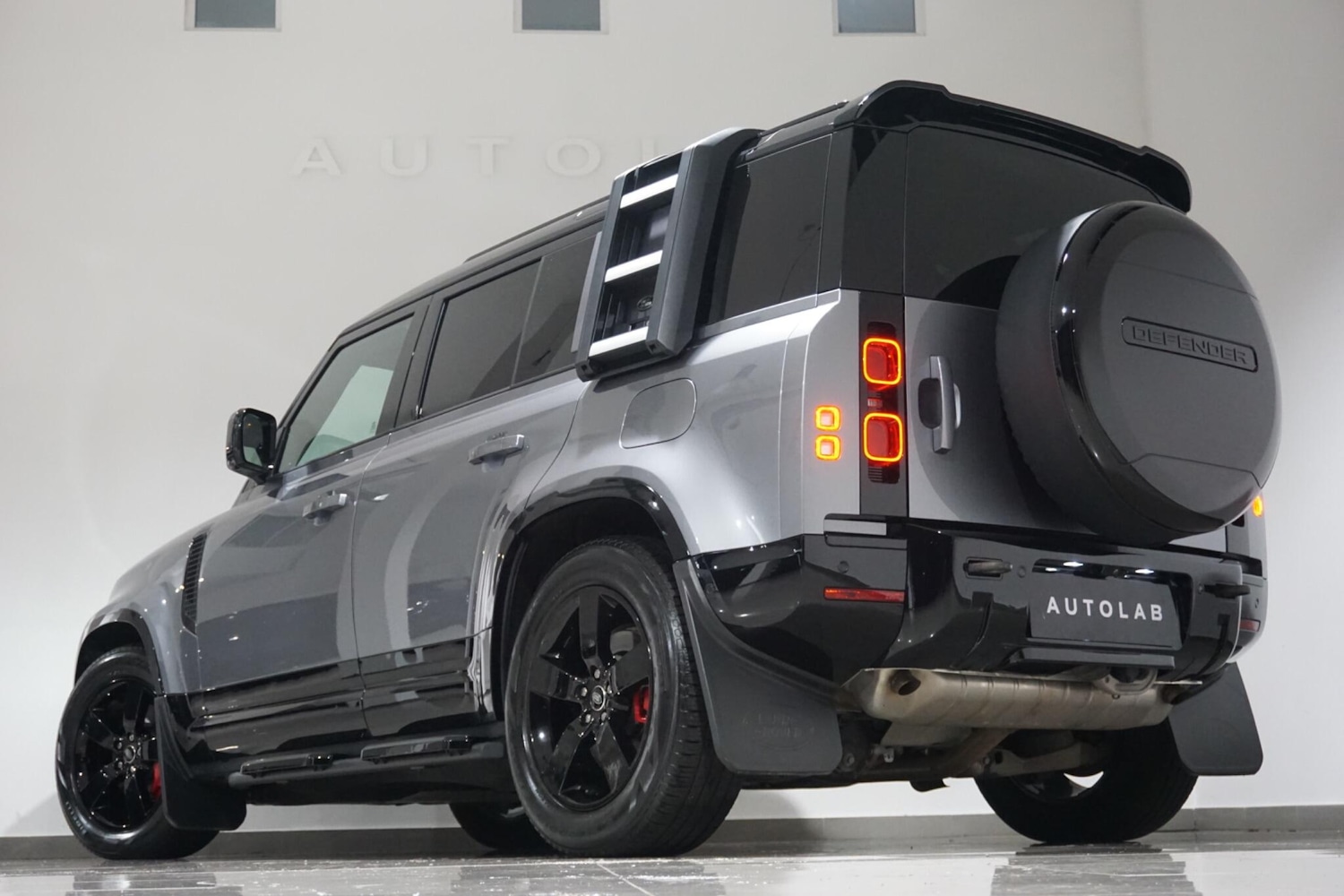 Used Land Rover Defender 2024 for sale - 76989411: Photo 36