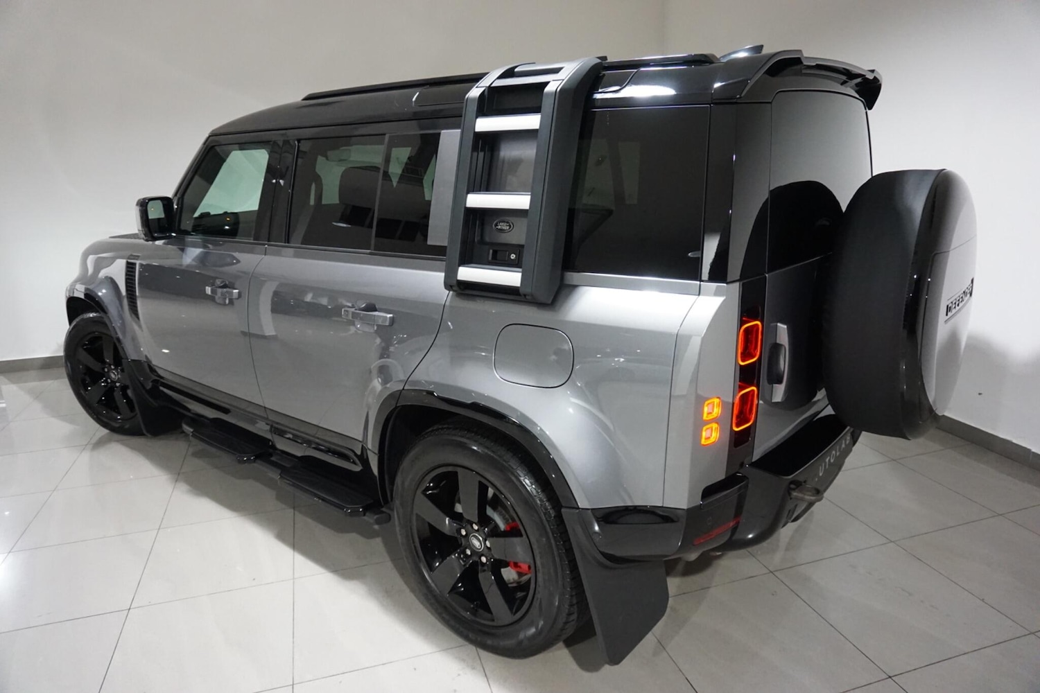 Used Land Rover Defender 2024 for sale - 76989411: Photo 38