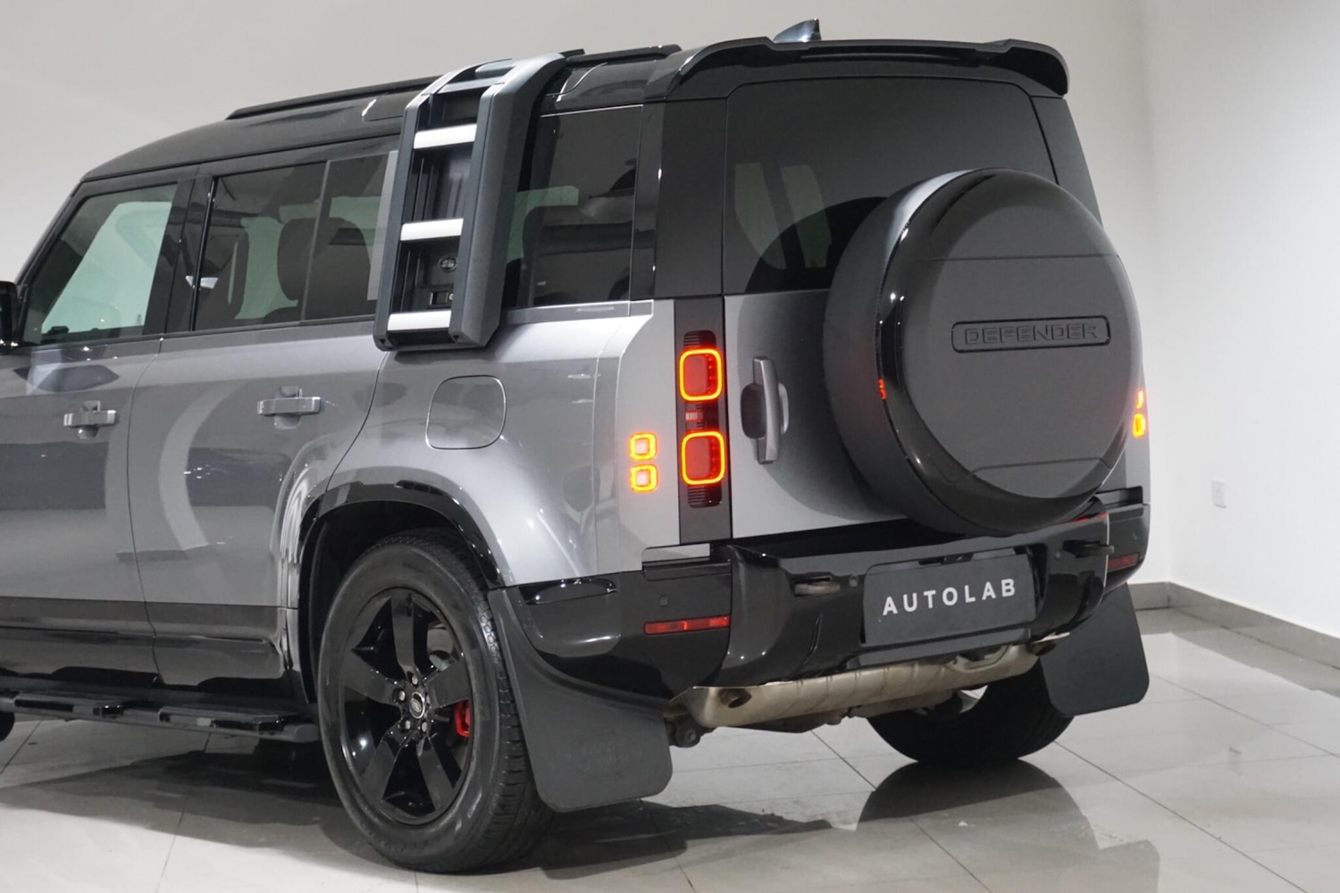 Used Land Rover Defender 2024 for sale - 76989411: Photo 42