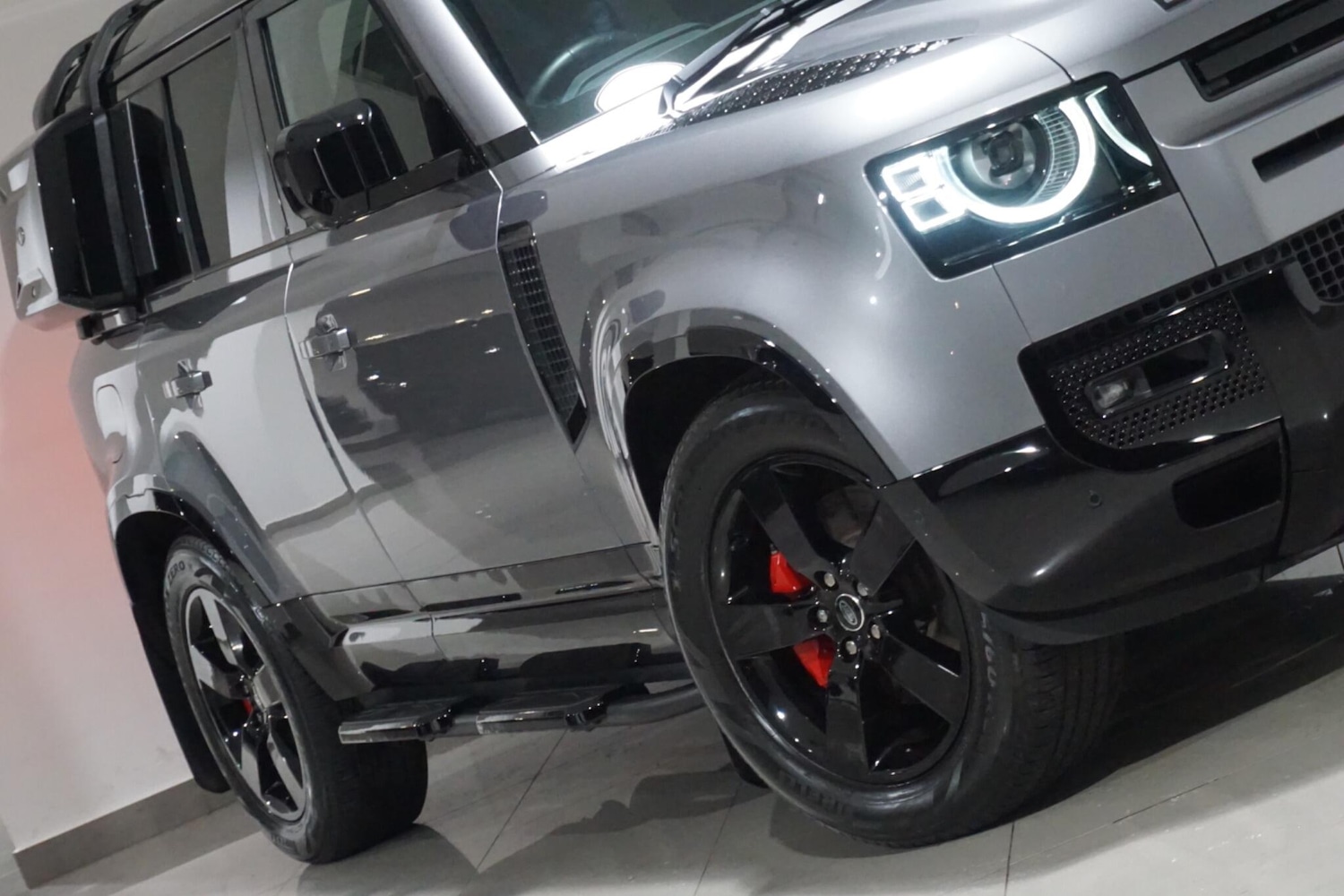 Used Land Rover Defender 2024 for sale - 76989411: Photo 43