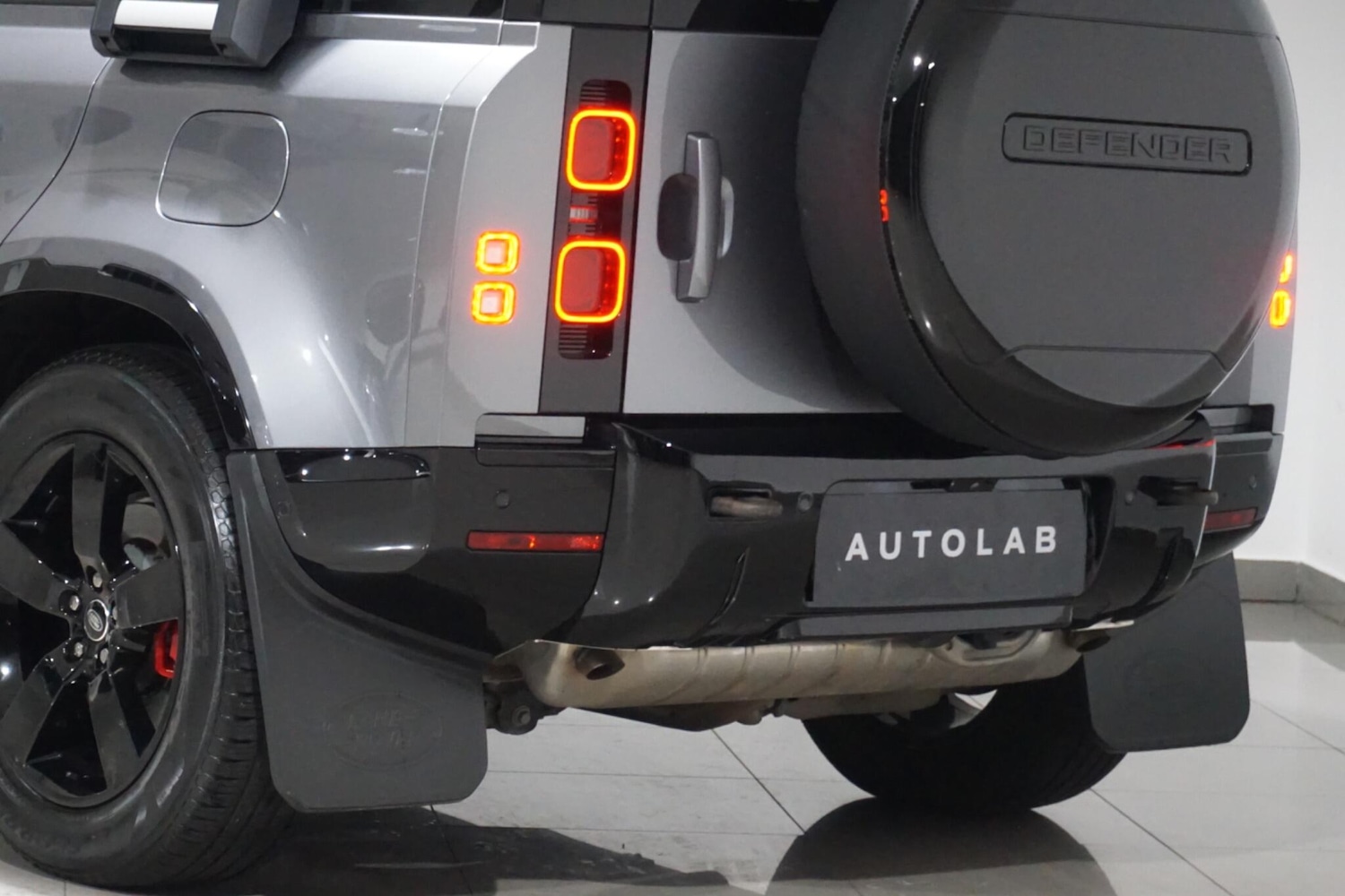 Used Land Rover Defender 2024 for sale - 76989411: Photo 46