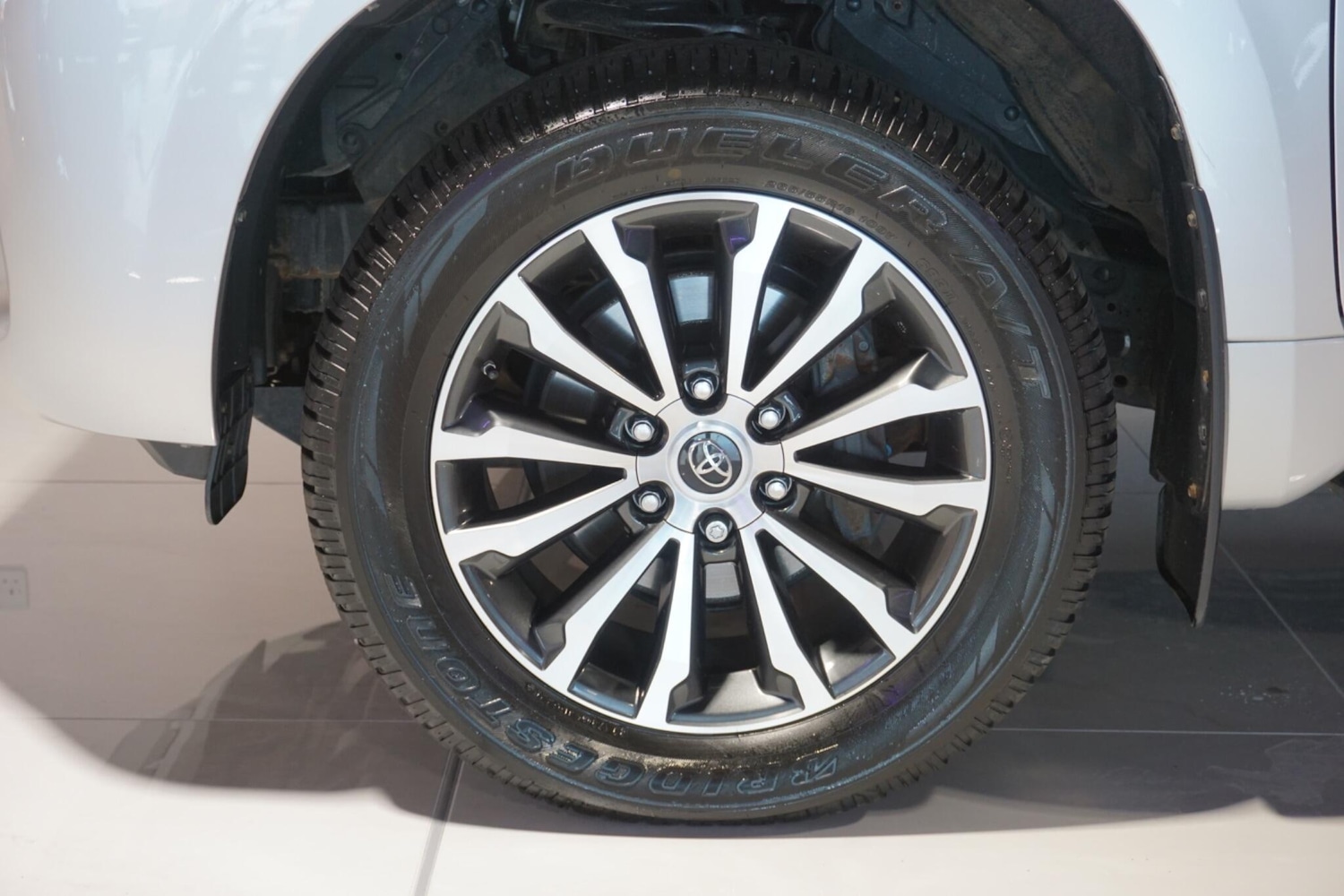 Used Toyota Land Cruiser 2023 for sale - 77049696: Photo 79