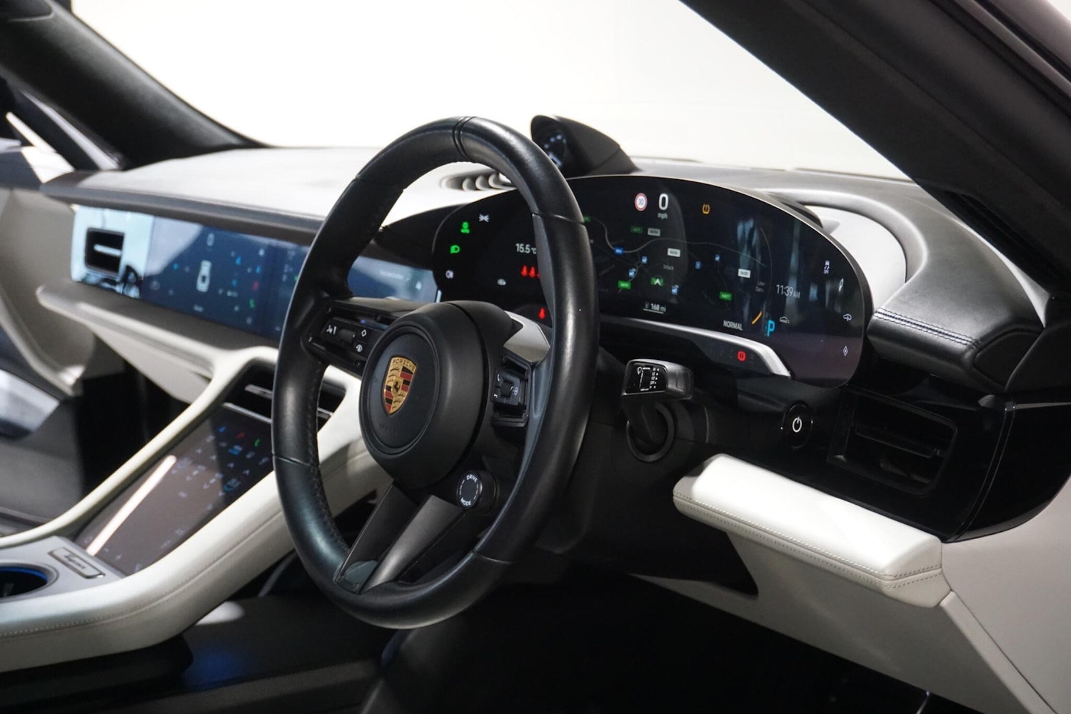 Used Porsche Taycan 2020 for sale - 77559505: Photo 13