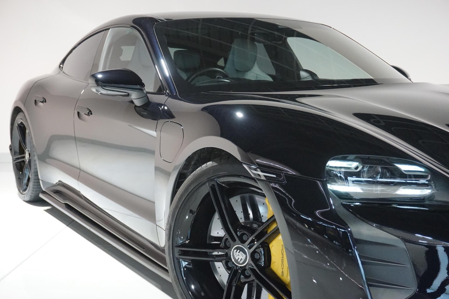 Used Porsche Taycan 2020 for sale - 77559505: Photo 51