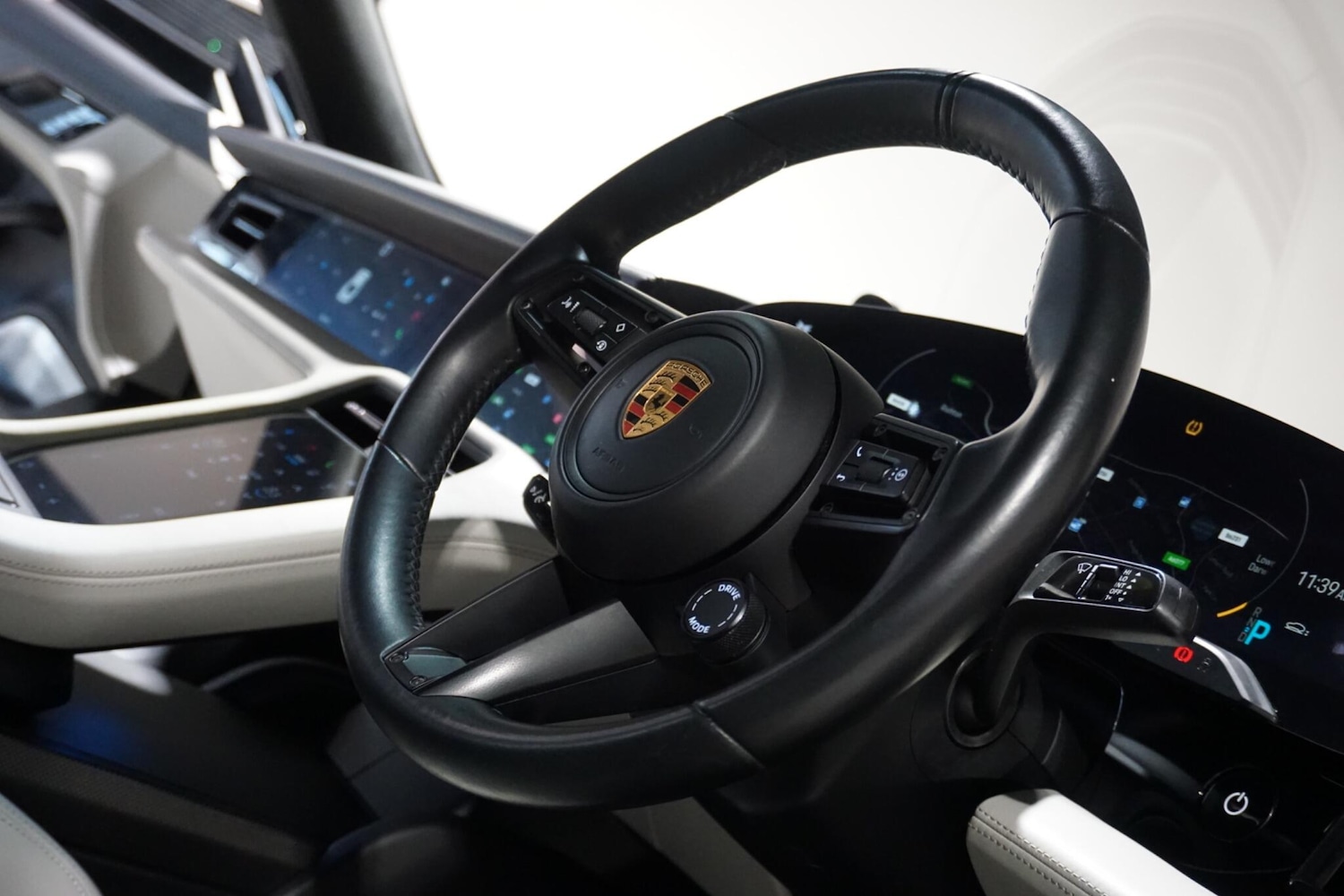 Used Porsche Taycan 2020 for sale - 77559505: Photo 57