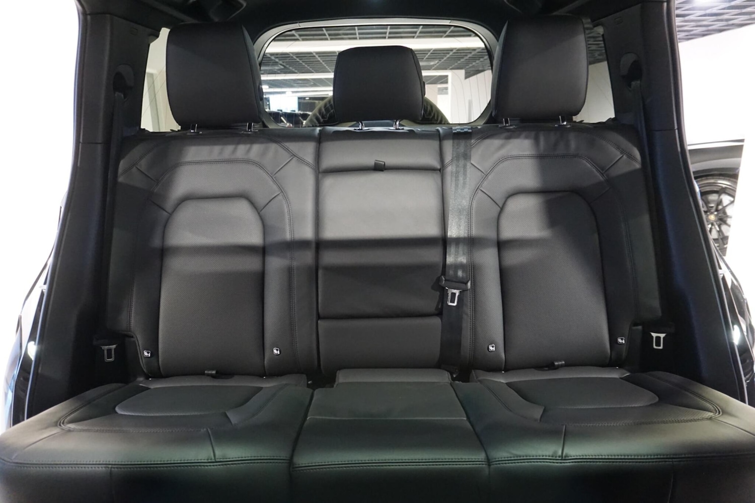 Used Land Rover Defender 110 for sale - 76913162: Photo 11