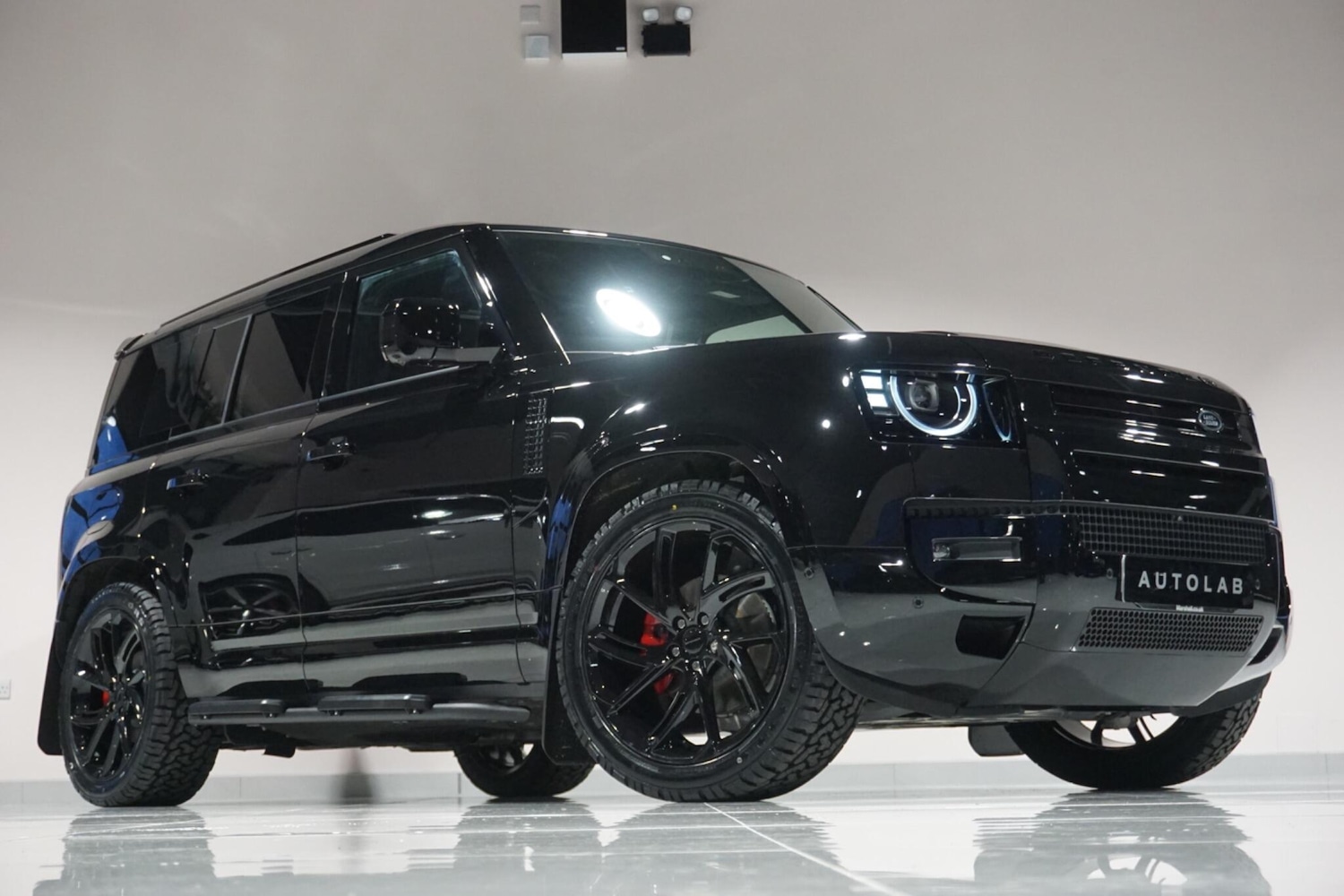 Used Land Rover Defender 110 for sale - 76913162: Photo 34