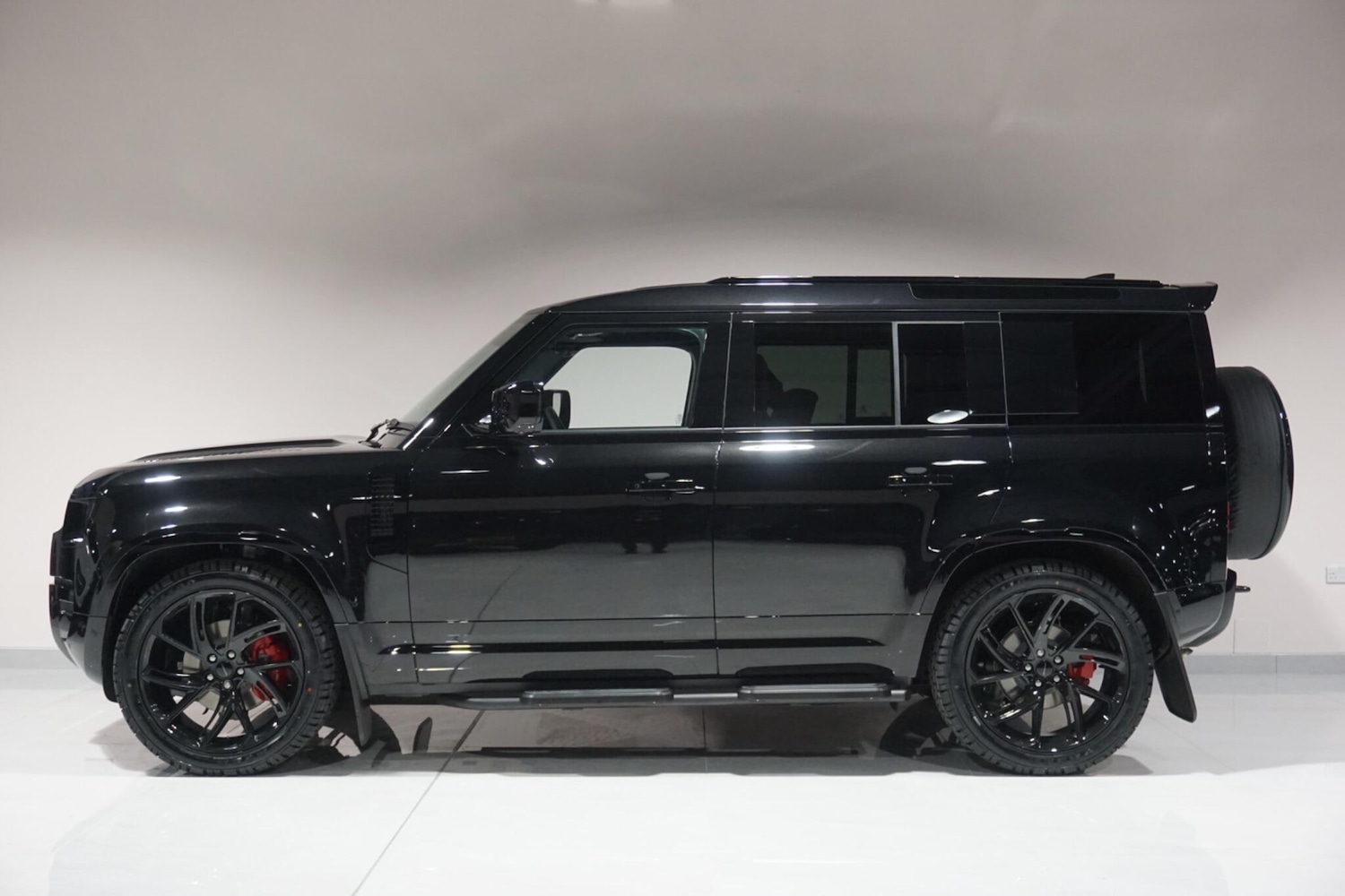 Used Land Rover Defender 110 for sale - 76913162: Photo 35