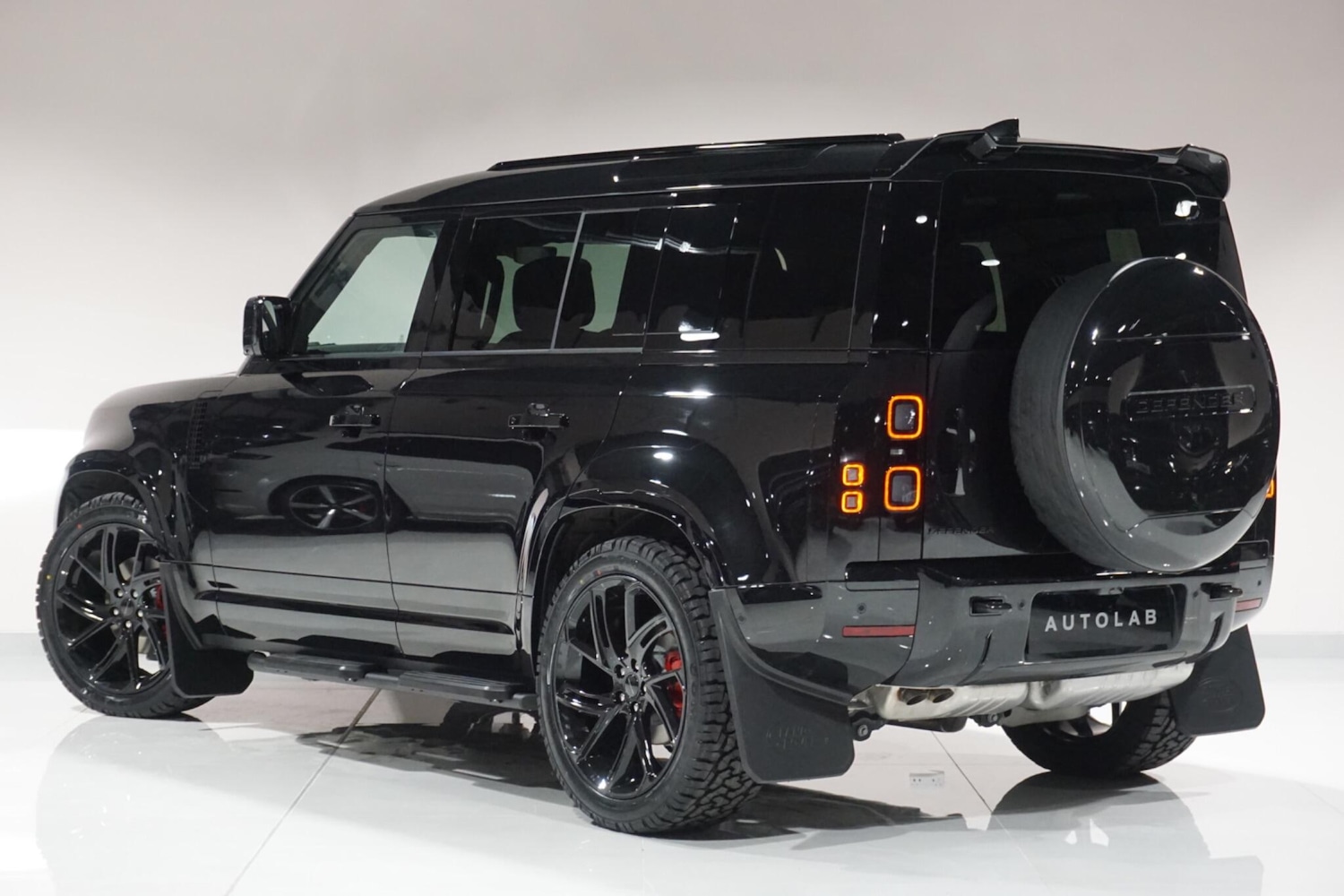 Used Land Rover Defender 110 for sale - 76913162: Photo 40