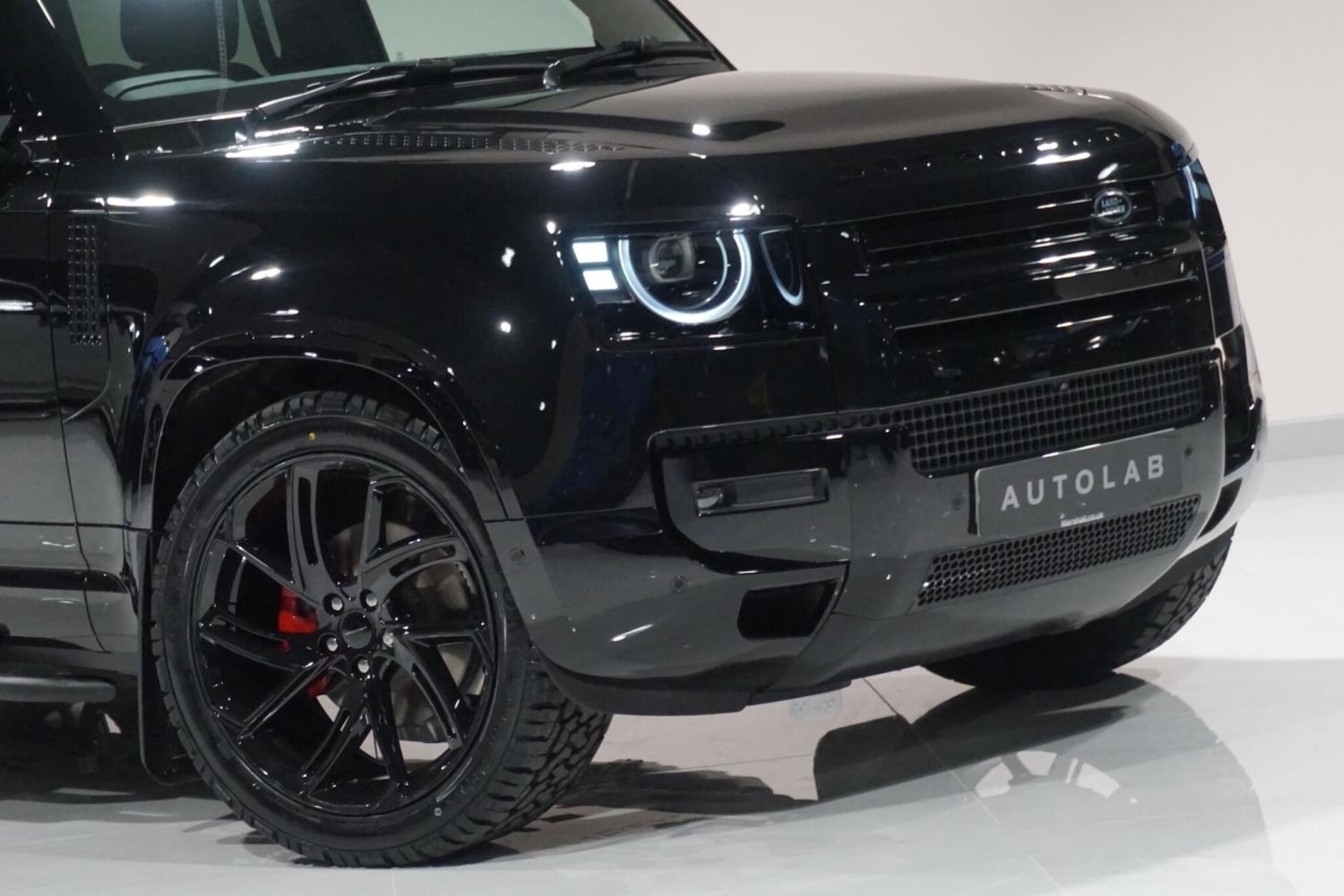 Used Land Rover Defender 110 for sale - 76913162: Photo 41