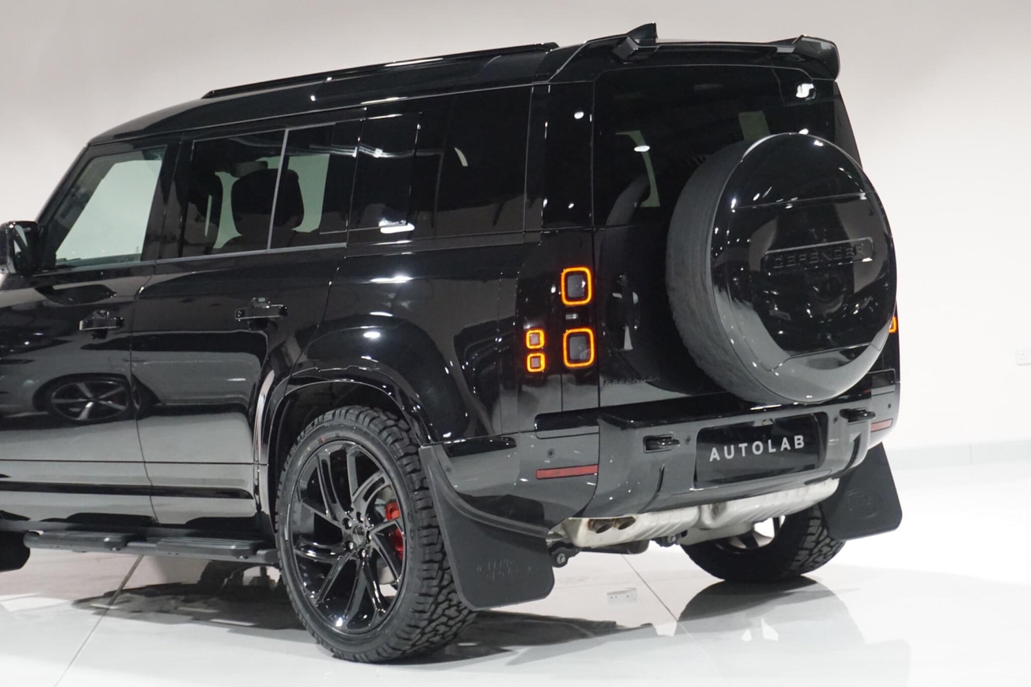 Used Land Rover Defender 110 for sale - 76913162: Photo 42