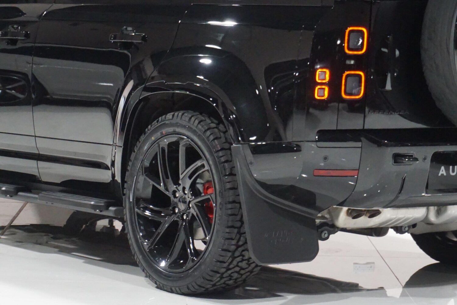 Used Land Rover Defender 110 for sale - 76913162: Photo 48