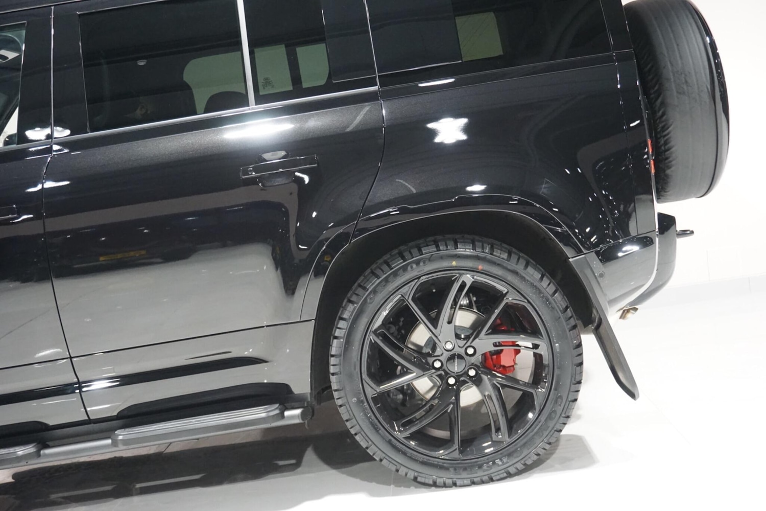 Used Land Rover Defender 110 for sale - 76913162: Photo 50