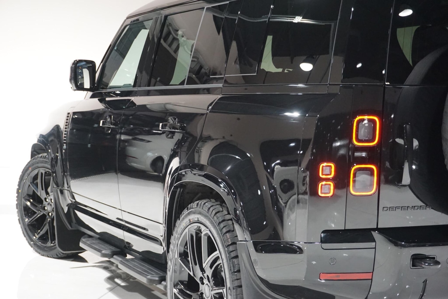 Used Land Rover Defender 110 for sale - 76913162: Photo 52