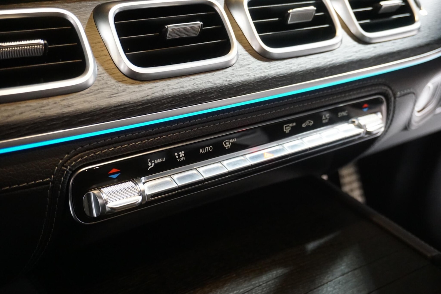 Used Mercedes-Benz GLE 2023 for sale - 76975885: Photo 74