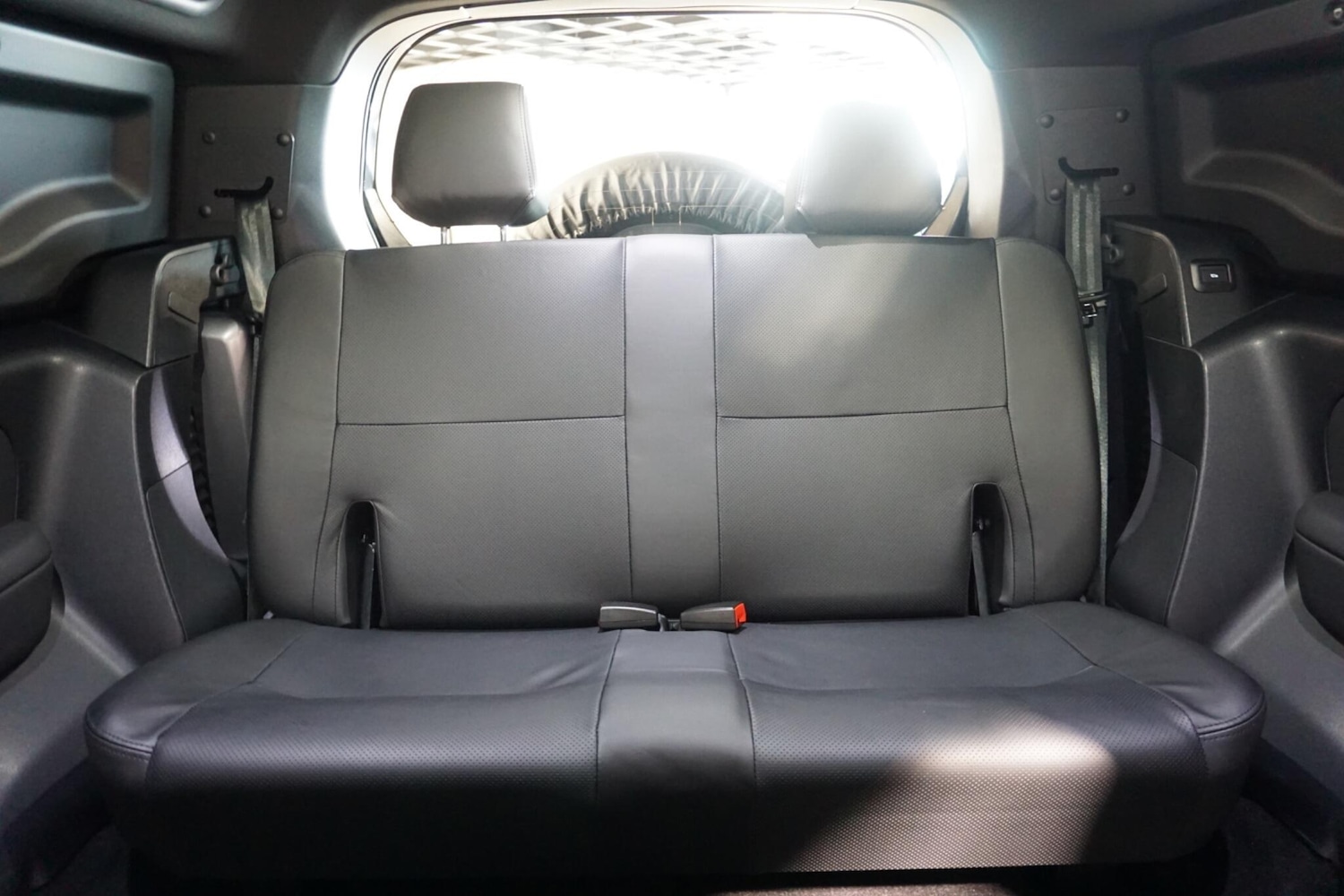 Used Land Rover Defender 90 for sale - 78170786: Photo 10