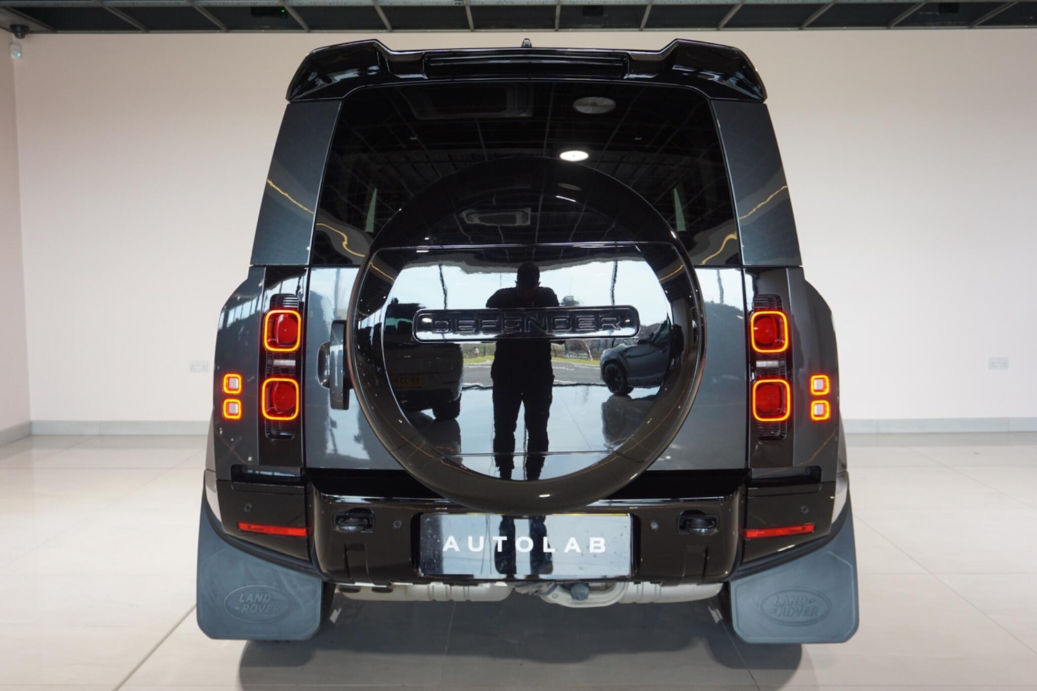 Used Land Rover Defender 90 for sale - 78170786: Photo 27