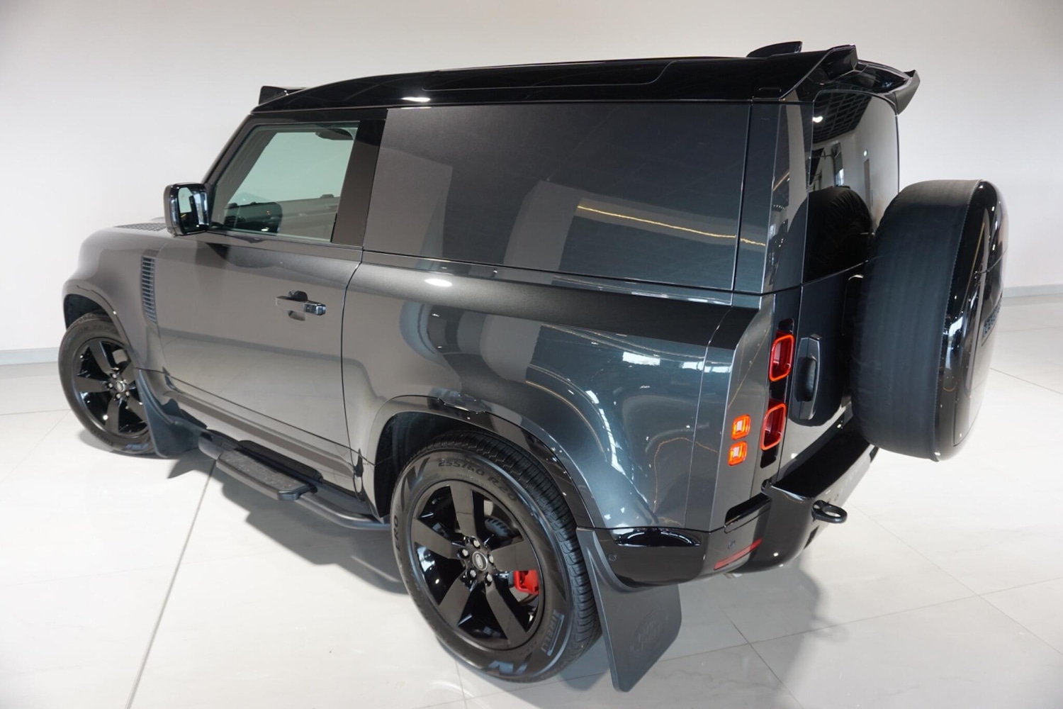 Used Land Rover Defender 90 for sale - 78170786: Photo 37