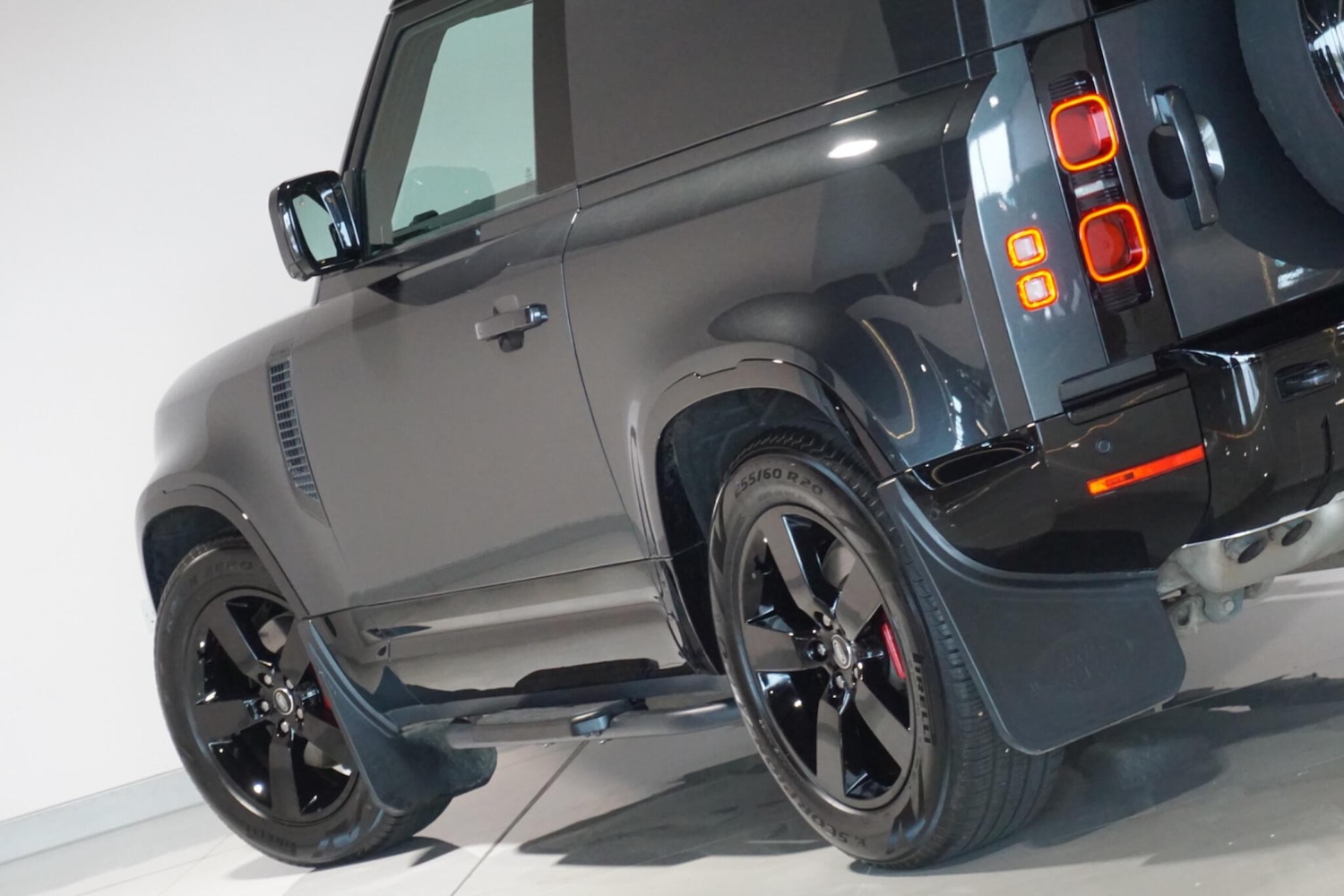 Used Land Rover Defender 90 for sale - 78170786: Photo 43