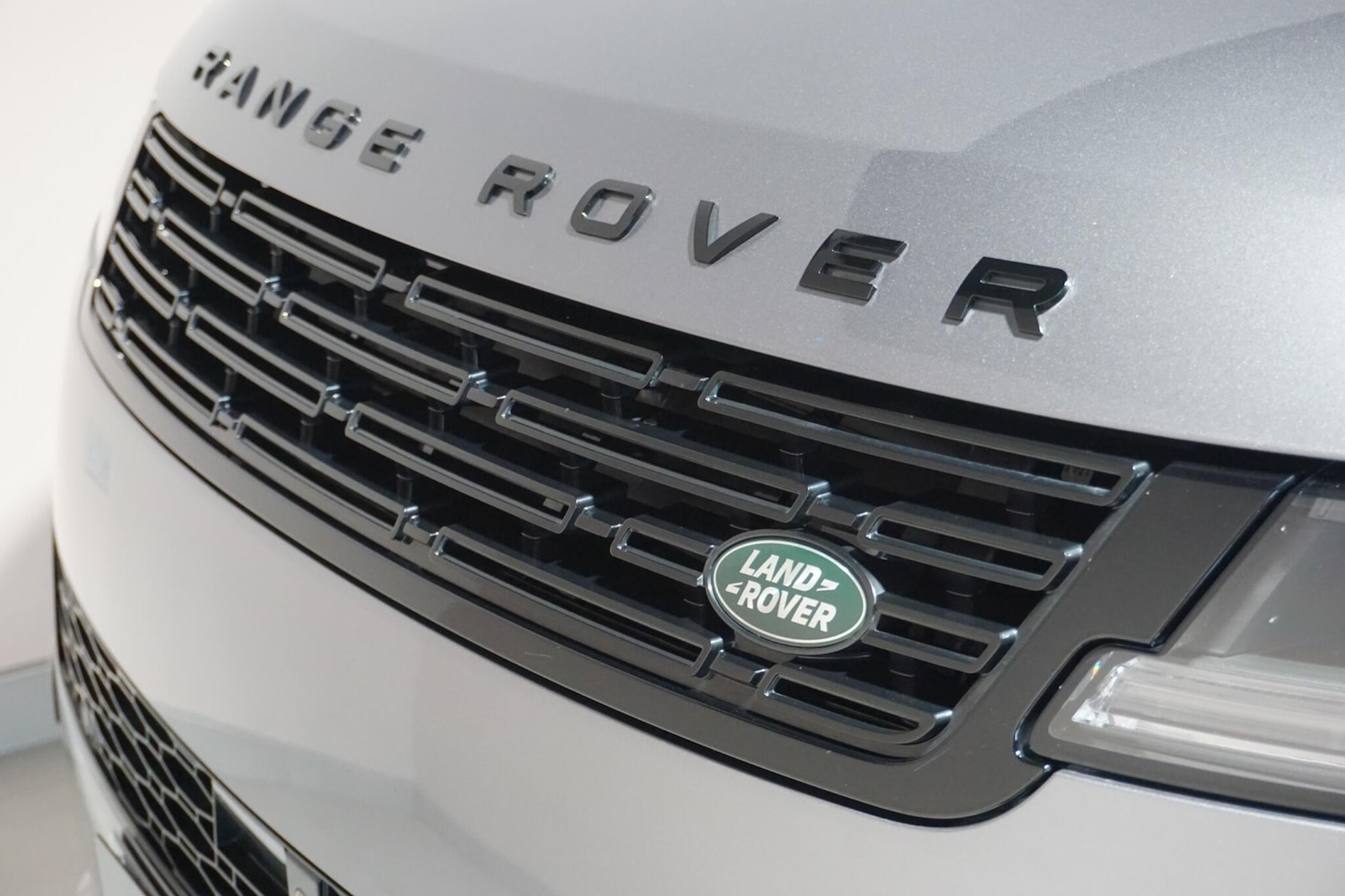 Used Land Rover Range Rover Sport 2023 for sale - 77254852: Photo 77