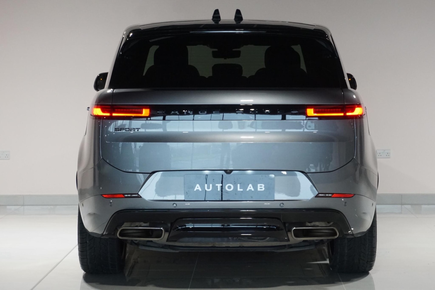 Used Land Rover Range Rover Sport 2023 for sale - 77254852: Photo 8