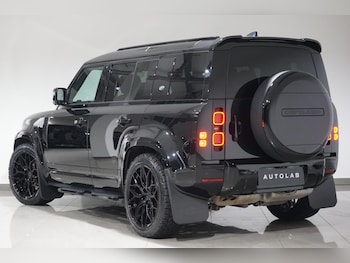 Used Land Rover Defender 2023 for sale - 75708813: Photo