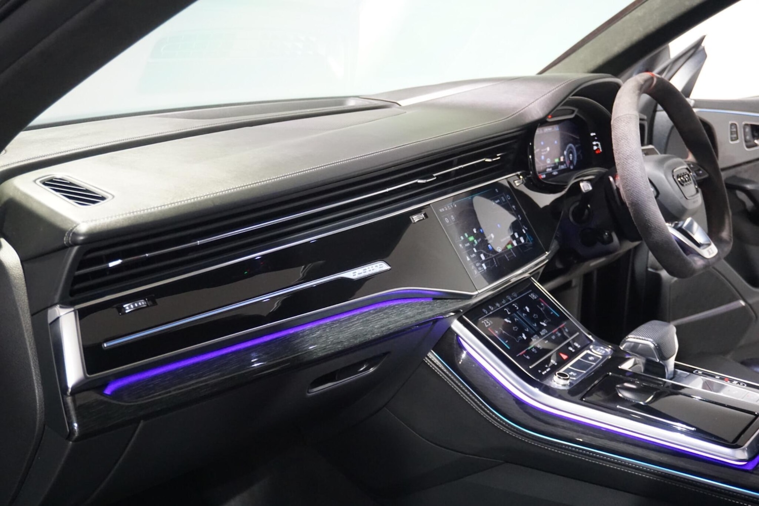 Used Audi Q8 2018 for sale - 76513175: Photo 55