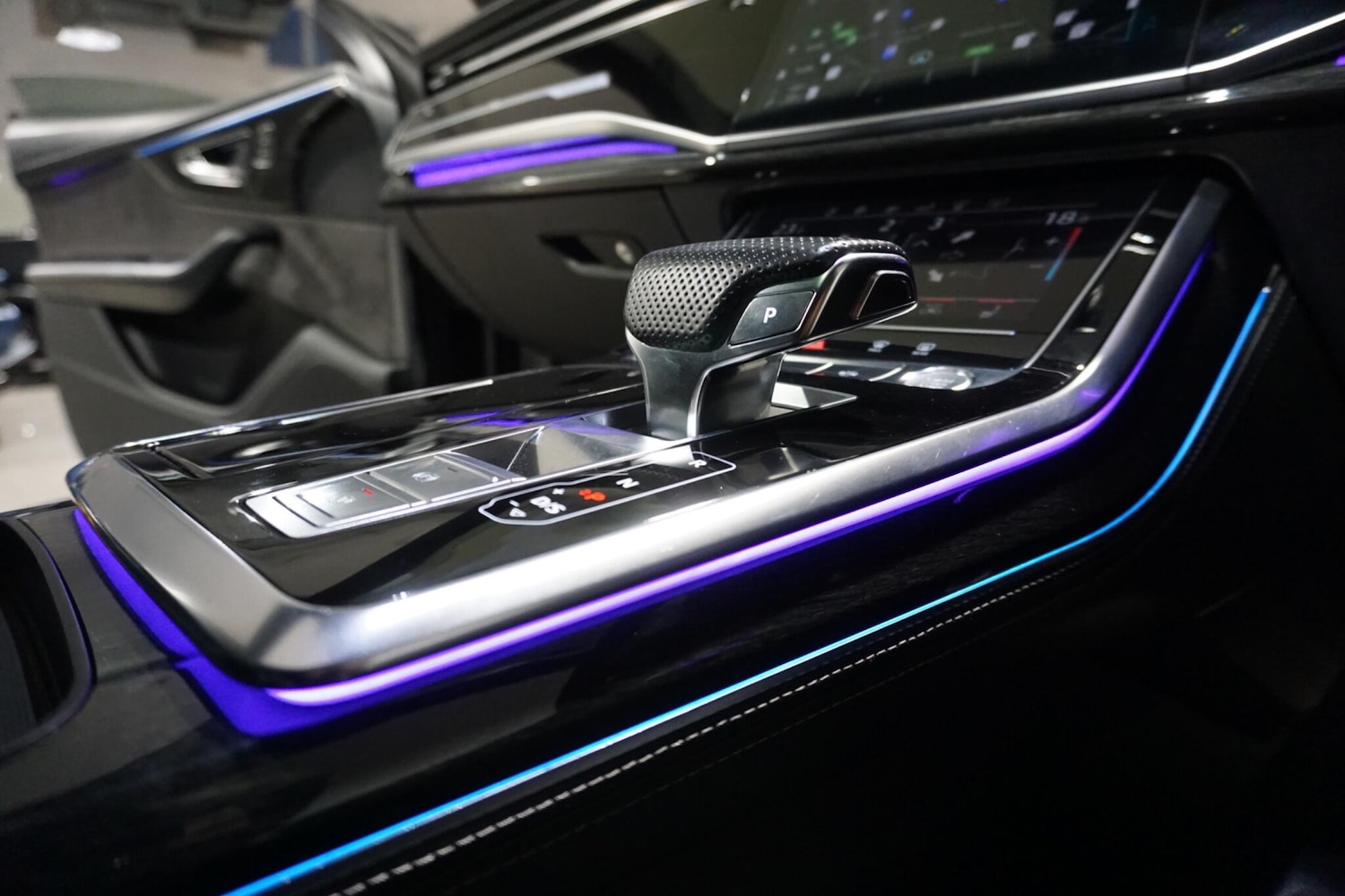 Used Audi Q8 2018 for sale - 76513175: Photo 68